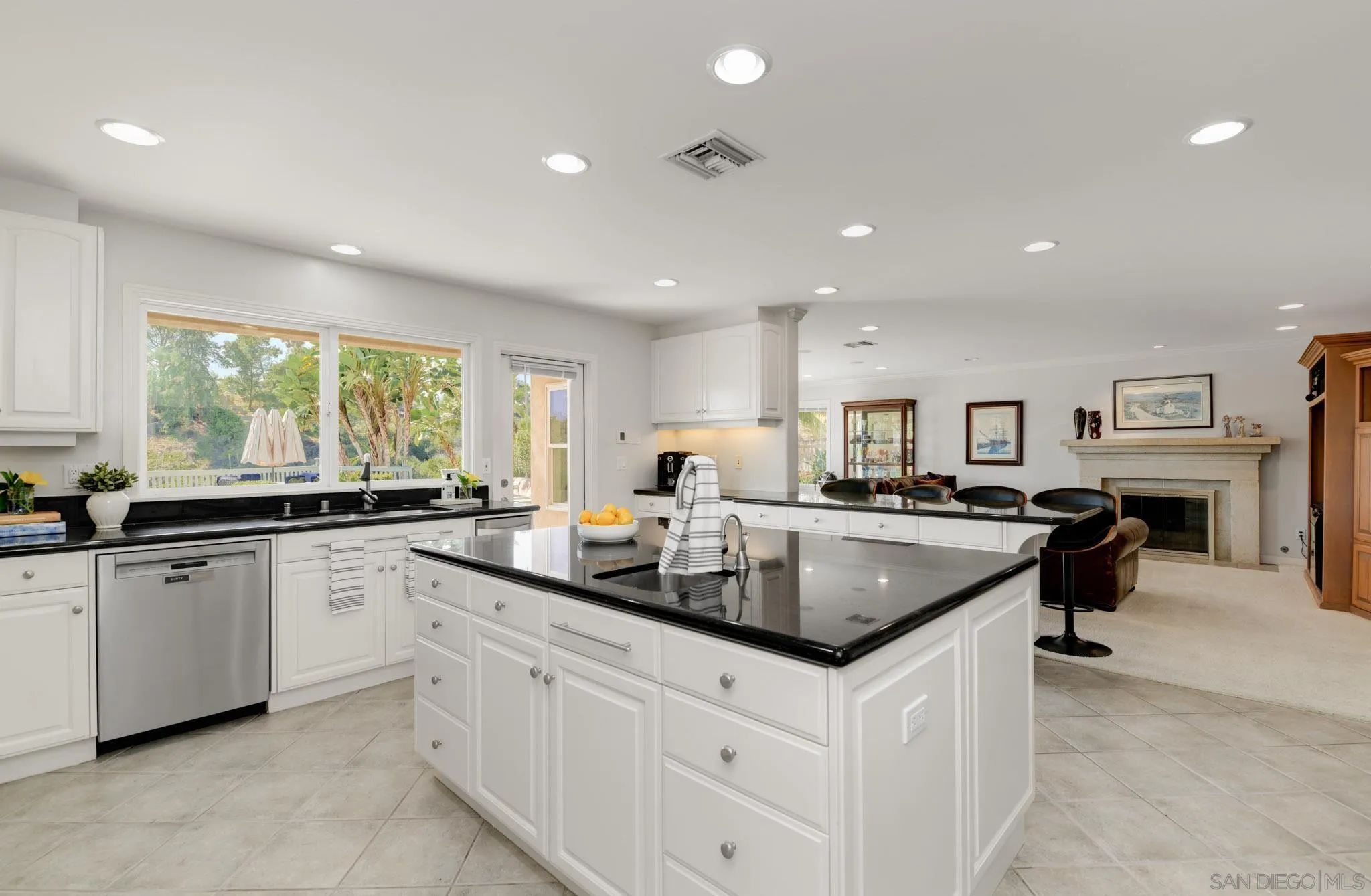https://cdn.realtyfeed.com/cdn/127/260021524/2d1be81e53d7f62a5763a98fc63e9eef.webp
