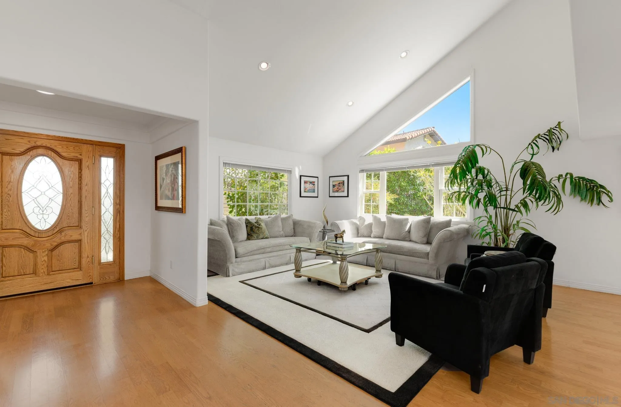 https://cdn.realtyfeed.com/cdn/127/260021524/4e69cde306f3490e70fed521468f80e6.webp