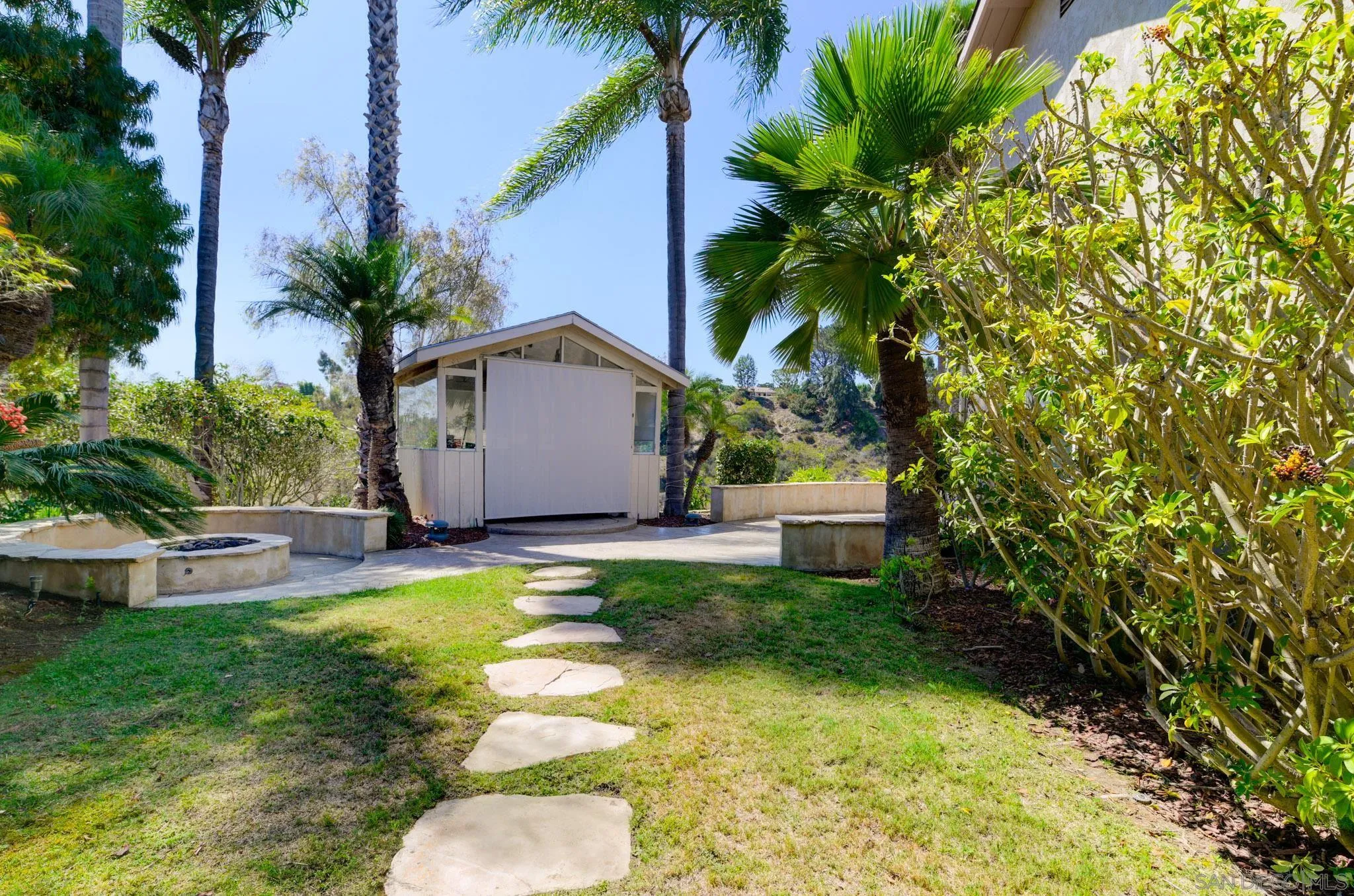 https://cdn.realtyfeed.com/cdn/127/260021524/69aacbf510f0335bb0e2416528b969c6.webp