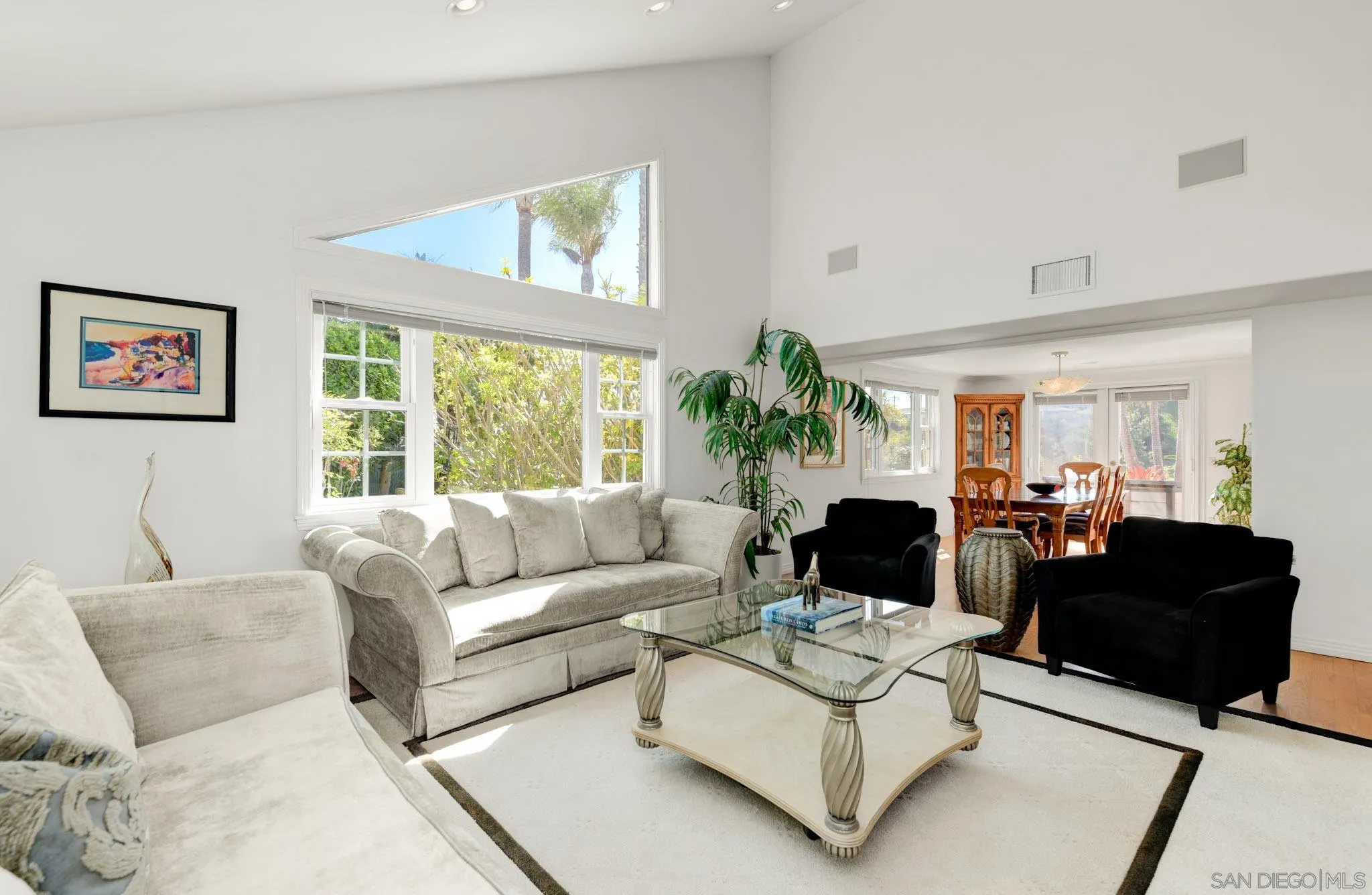 https://cdn.realtyfeed.com/cdn/127/260021524/8bff61ddbbd1e93b510d93b12ea0c26e.webp
