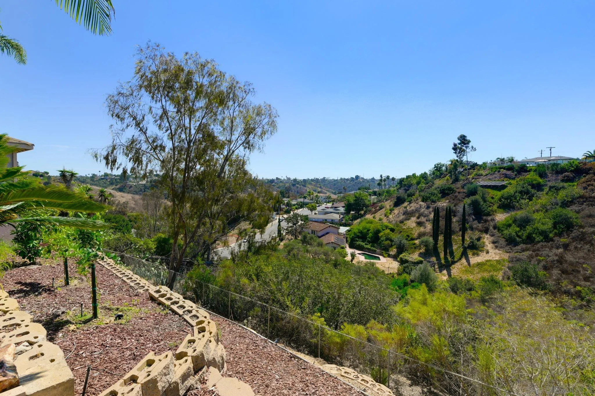 https://cdn.realtyfeed.com/cdn/127/260021524/ed1eb01e4bd5f8695c0b33234bf2f6a0.webp