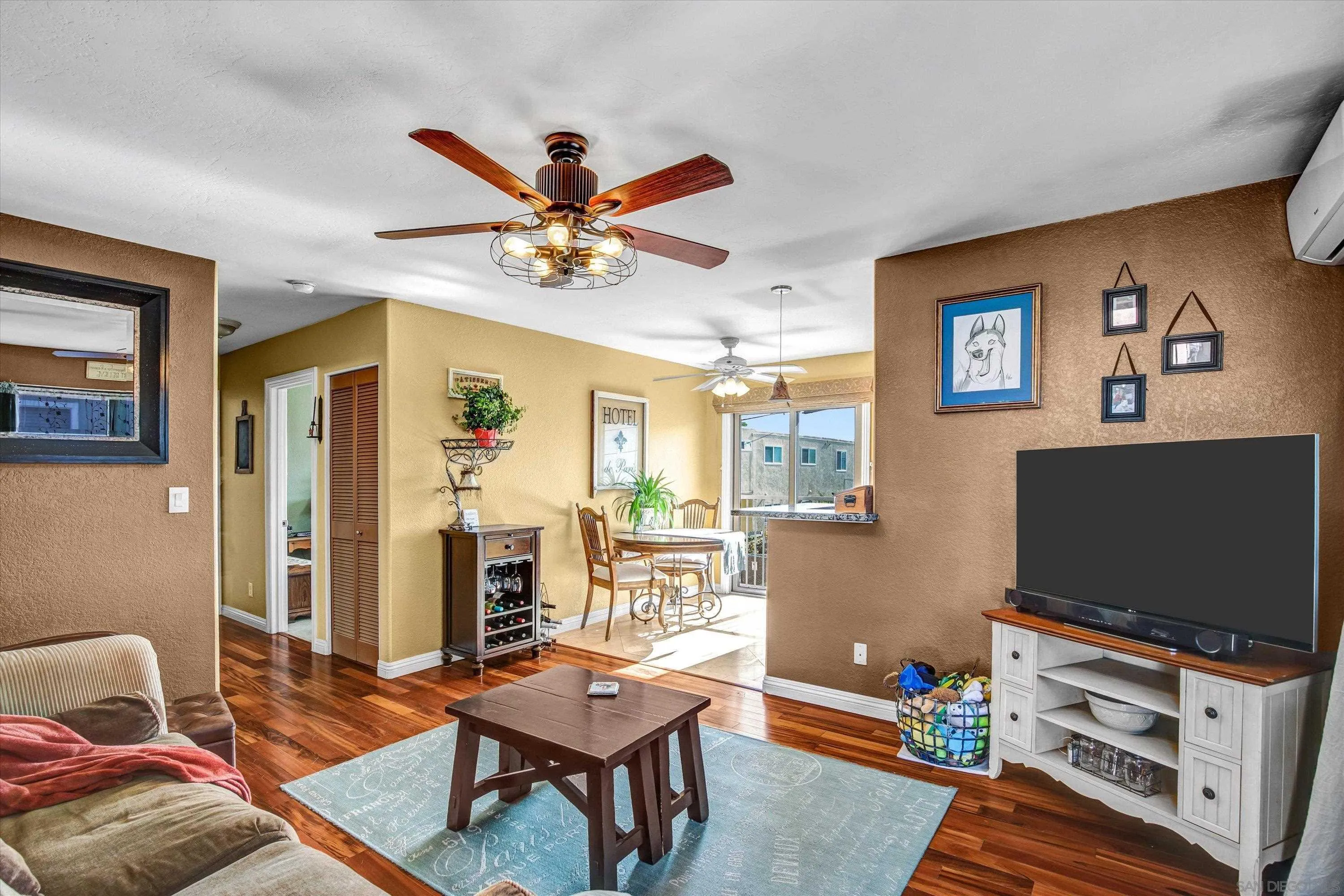 https://cdn.realtyfeed.com/cdn/127/260021525/8d0cd71165a12f66e7cb64a48b5dc057.webp