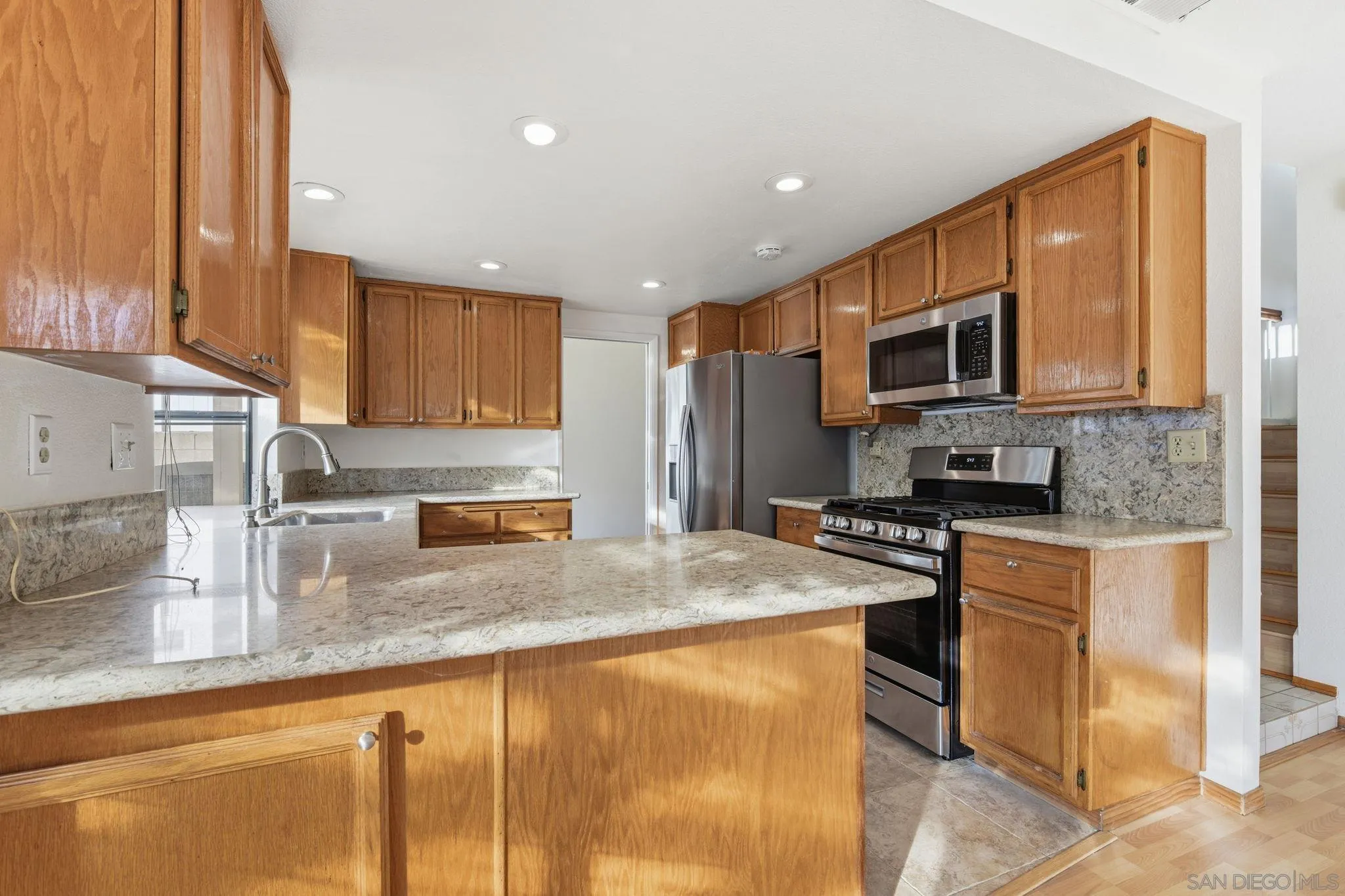 https://cdn.realtyfeed.com/cdn/127/260021528/0239baddbc61e1580469e1b8290a7977.webp
