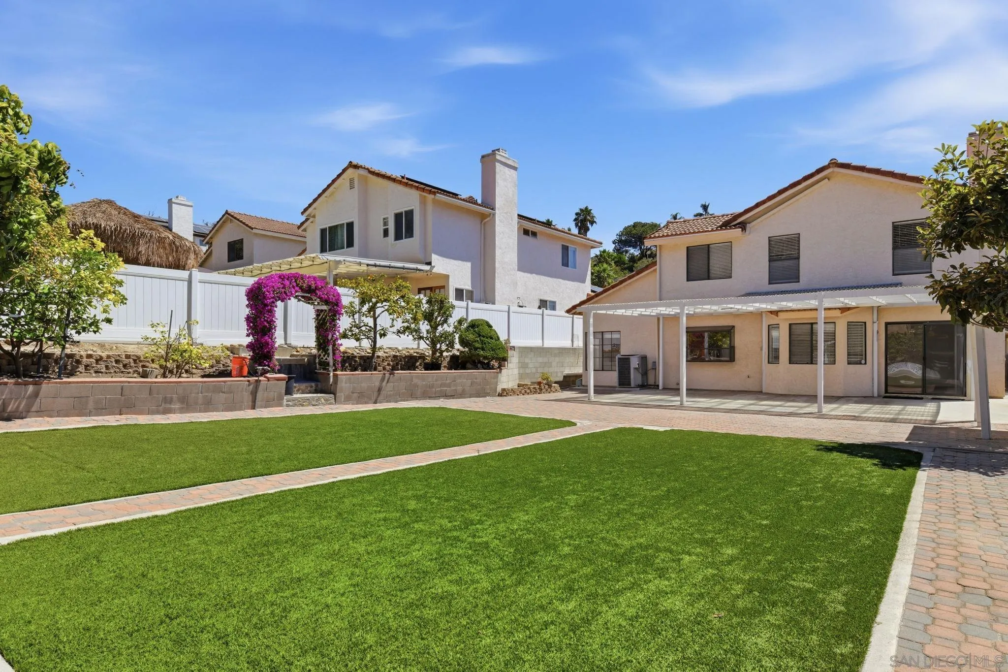 https://cdn.realtyfeed.com/cdn/127/260021528/34e8f27612ddd6774f541a43ef11a42f.webp