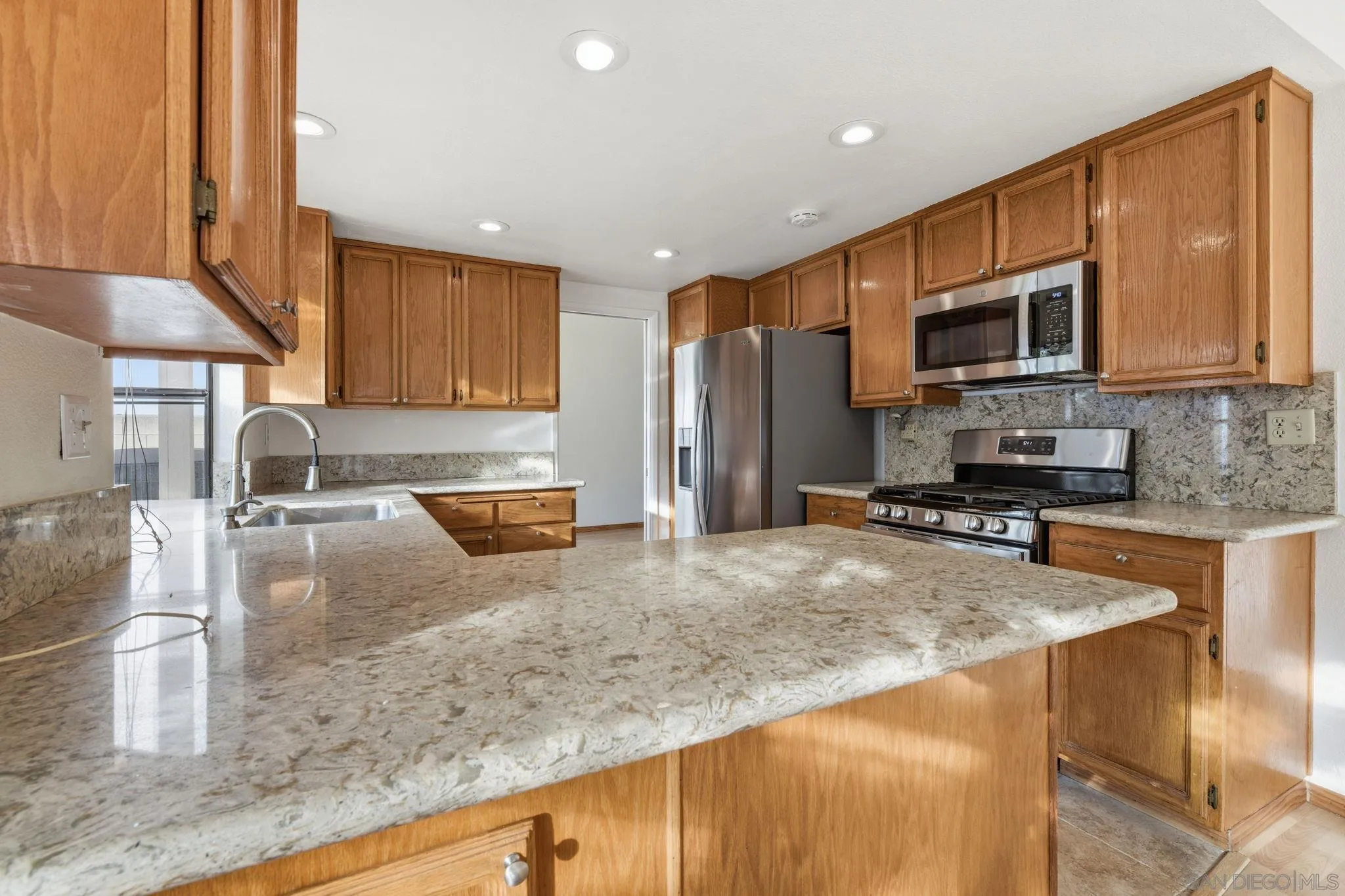 https://cdn.realtyfeed.com/cdn/127/260021528/5e1676c9024f91cc8e1ada49eb48d7ce.webp