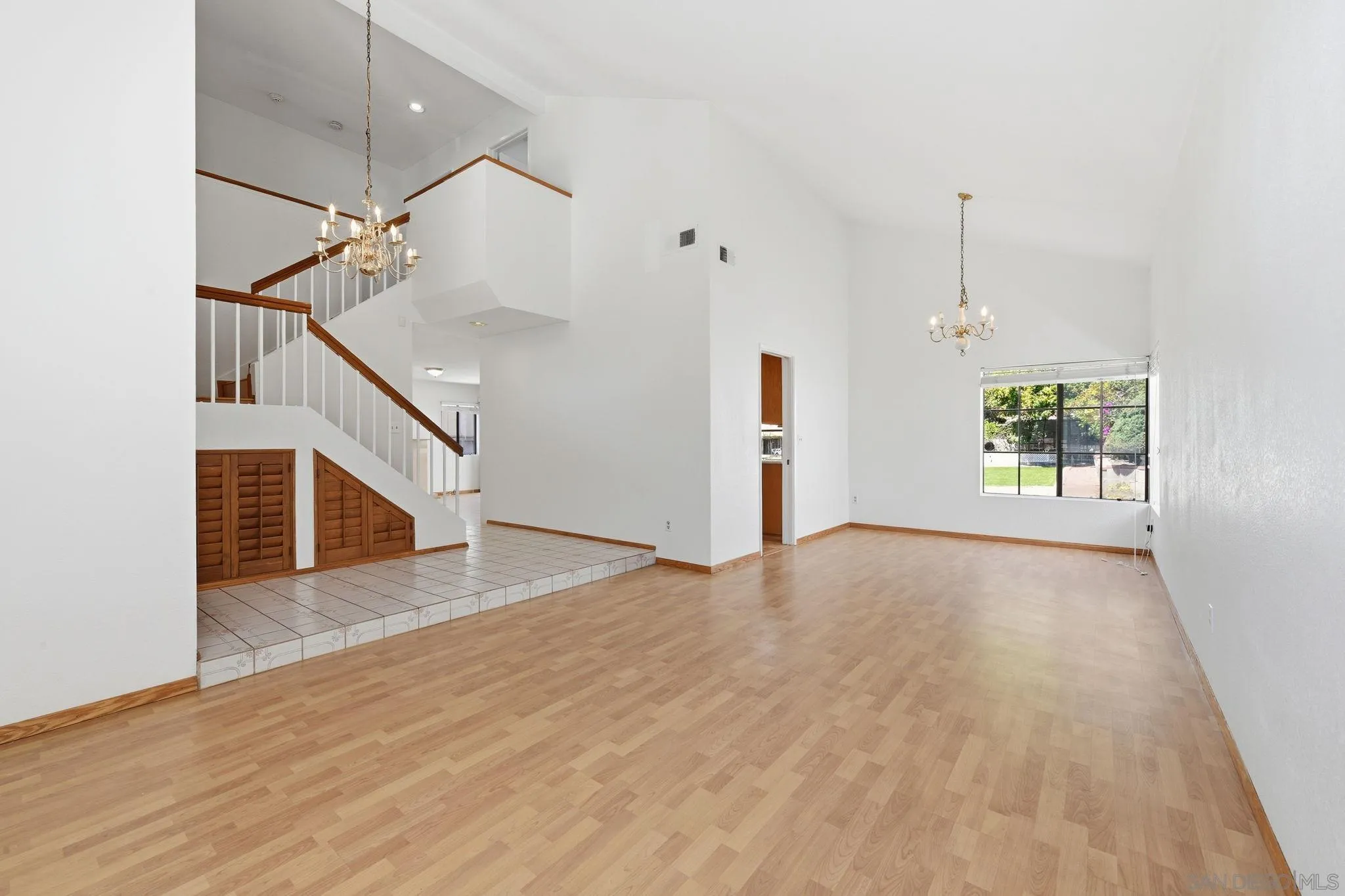 https://cdn.realtyfeed.com/cdn/127/260021528/9e8df157db422bd7bb0a92b0ff5093fe.webp