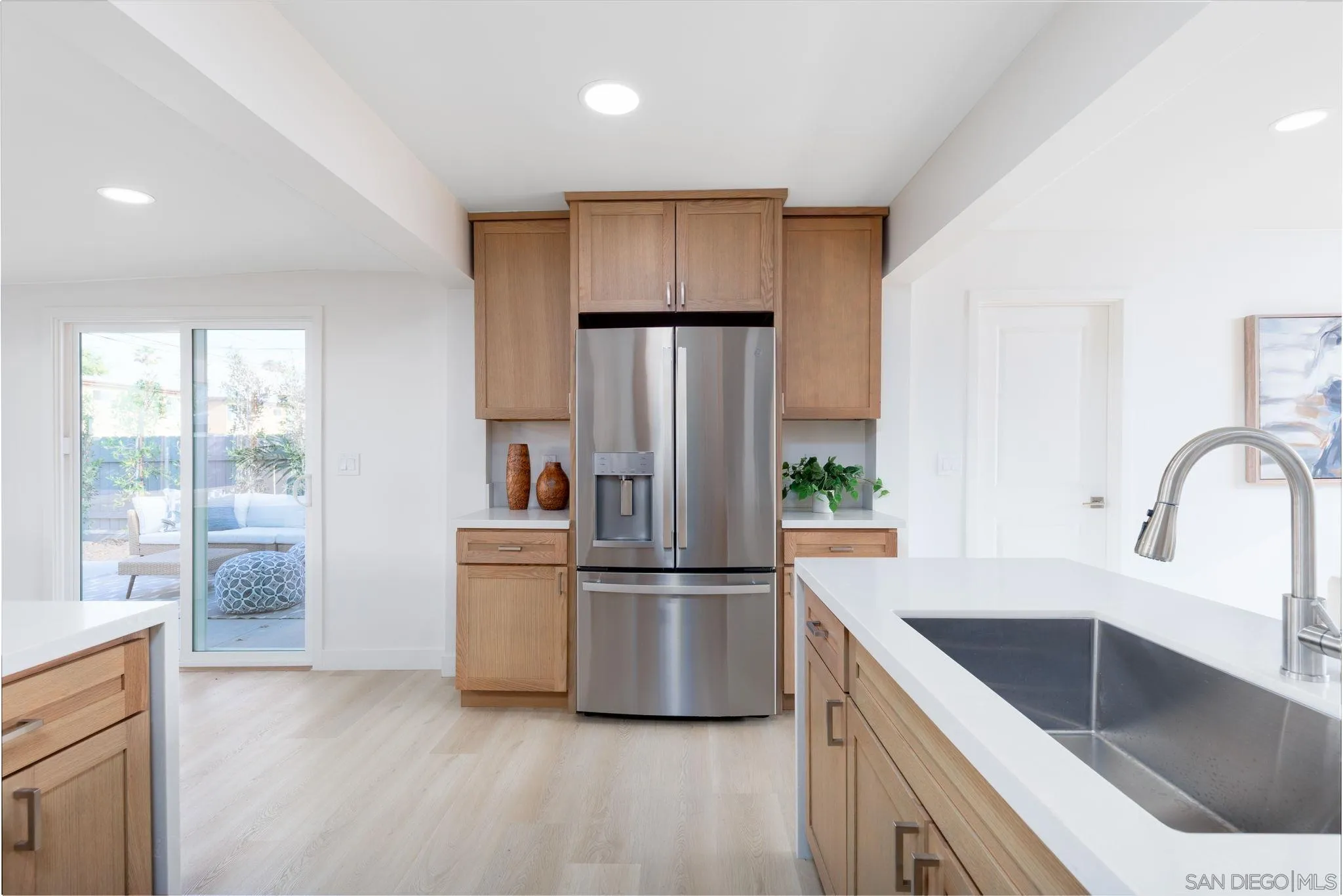 https://cdn.realtyfeed.com/cdn/127/260021534/292a9605b076138eb879f1a1aa6d502d.webp
