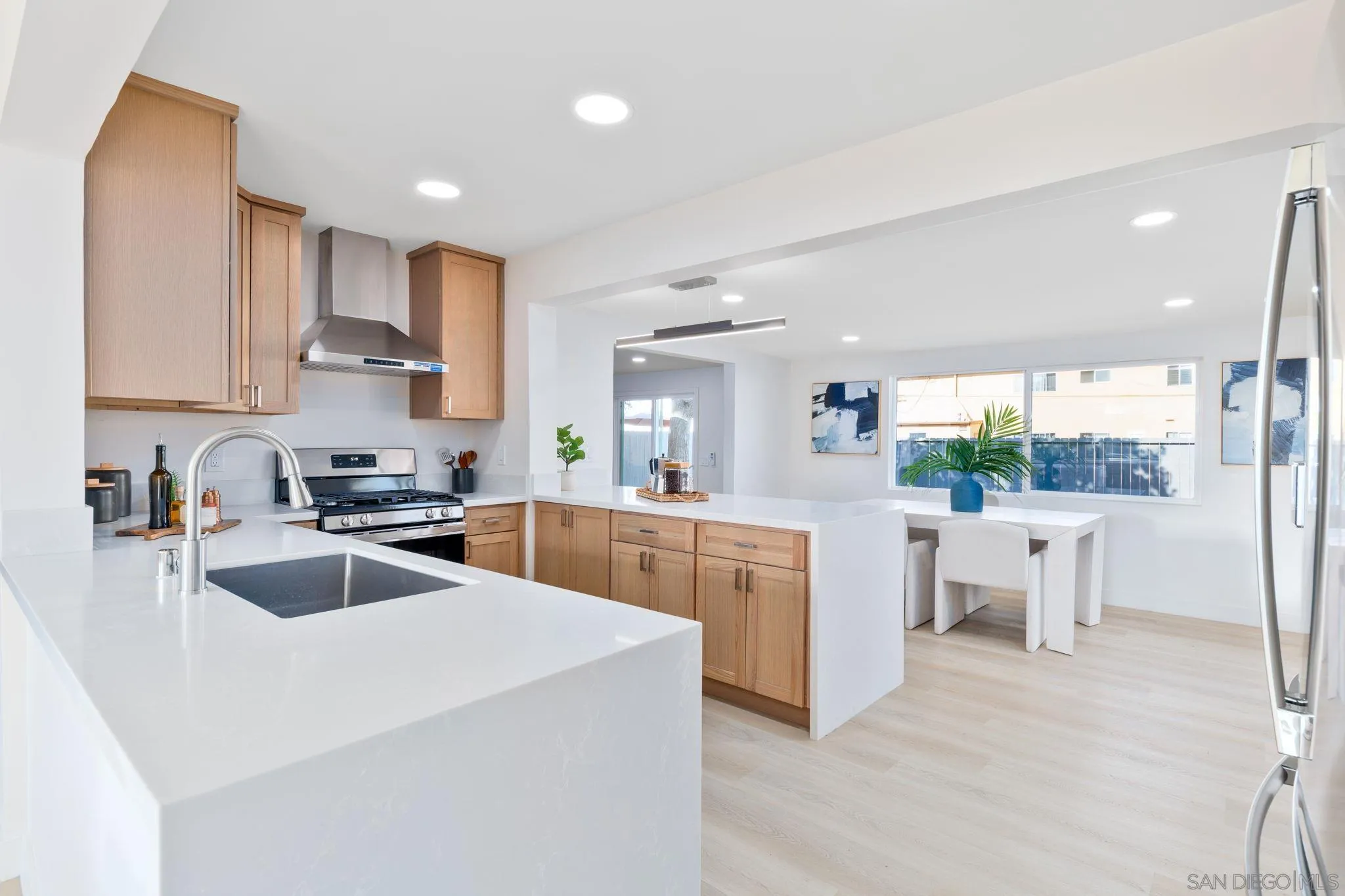 https://cdn.realtyfeed.com/cdn/127/260021534/902301209d7c13b719805bf61d68e518.webp