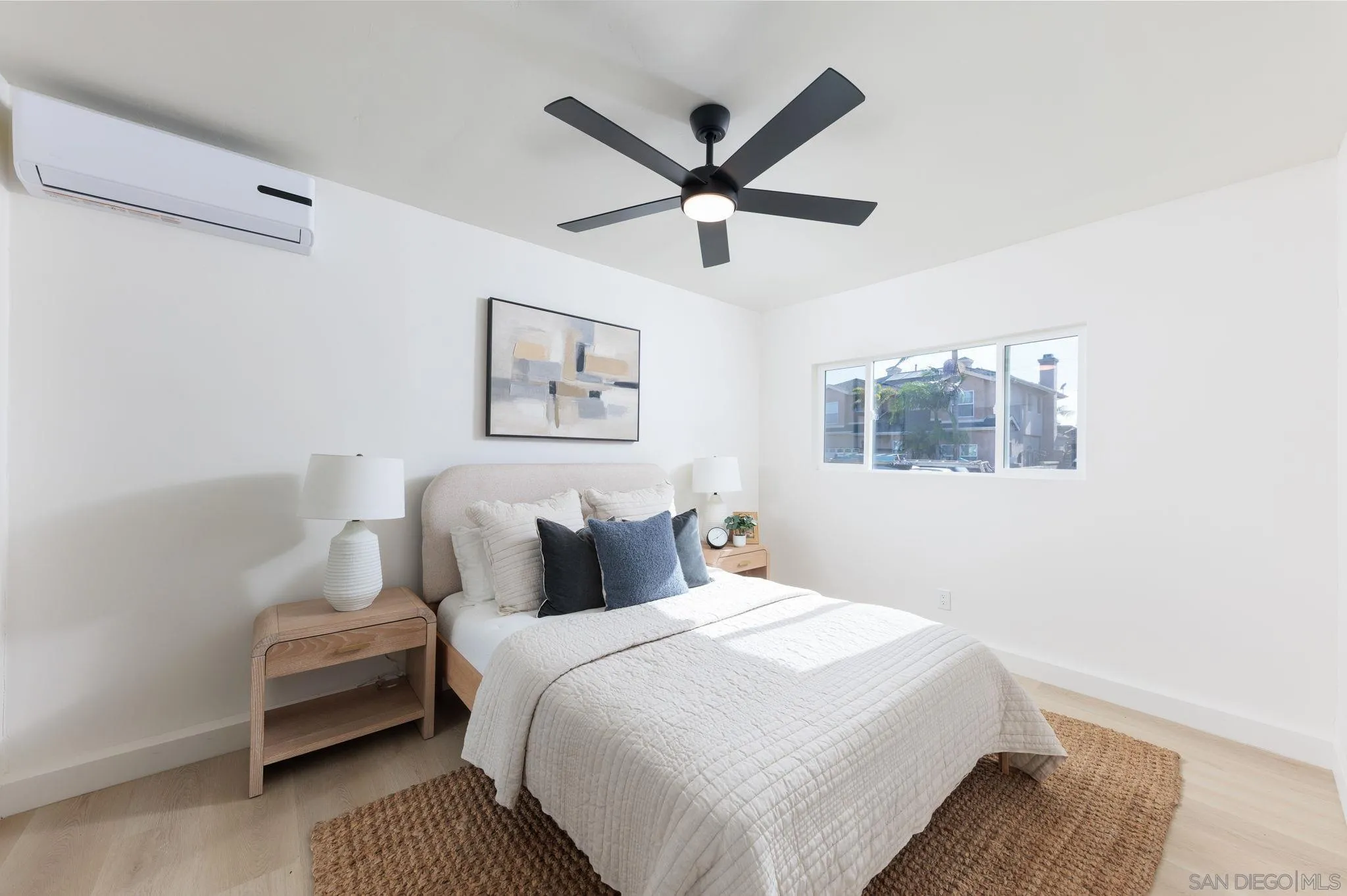 https://cdn.realtyfeed.com/cdn/127/260021534/b8eade5916e3e61c4a71f4e26ba6ab76.webp