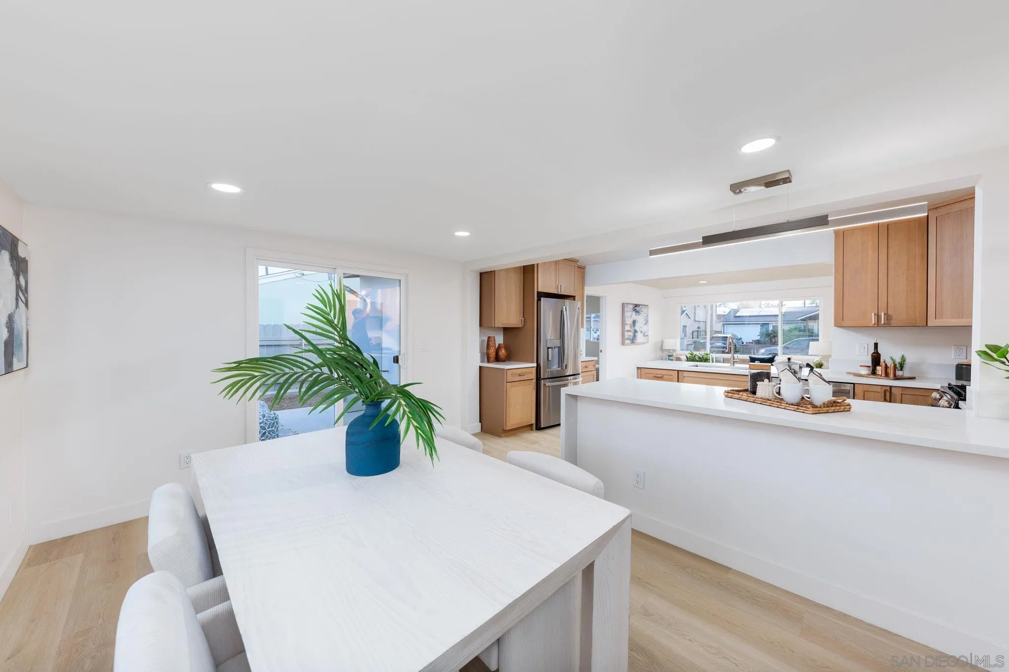 https://cdn.realtyfeed.com/cdn/127/260021534/e391aa31e8bb9ce1d5bec05ba4069bb8.webp