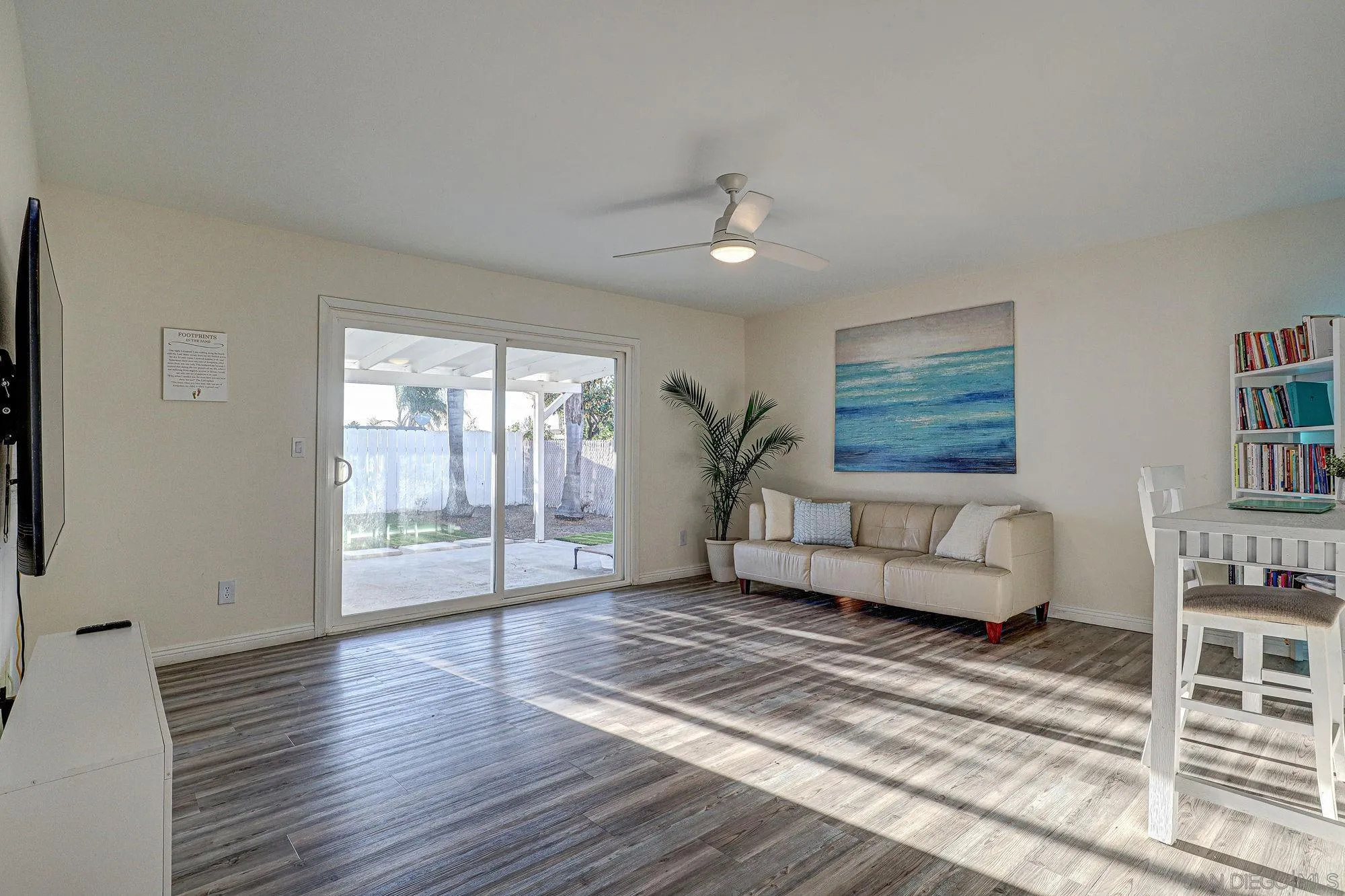 https://cdn.realtyfeed.com/cdn/127/260021537/5e353d520a127fc2ac55993ee7e3419a.webp