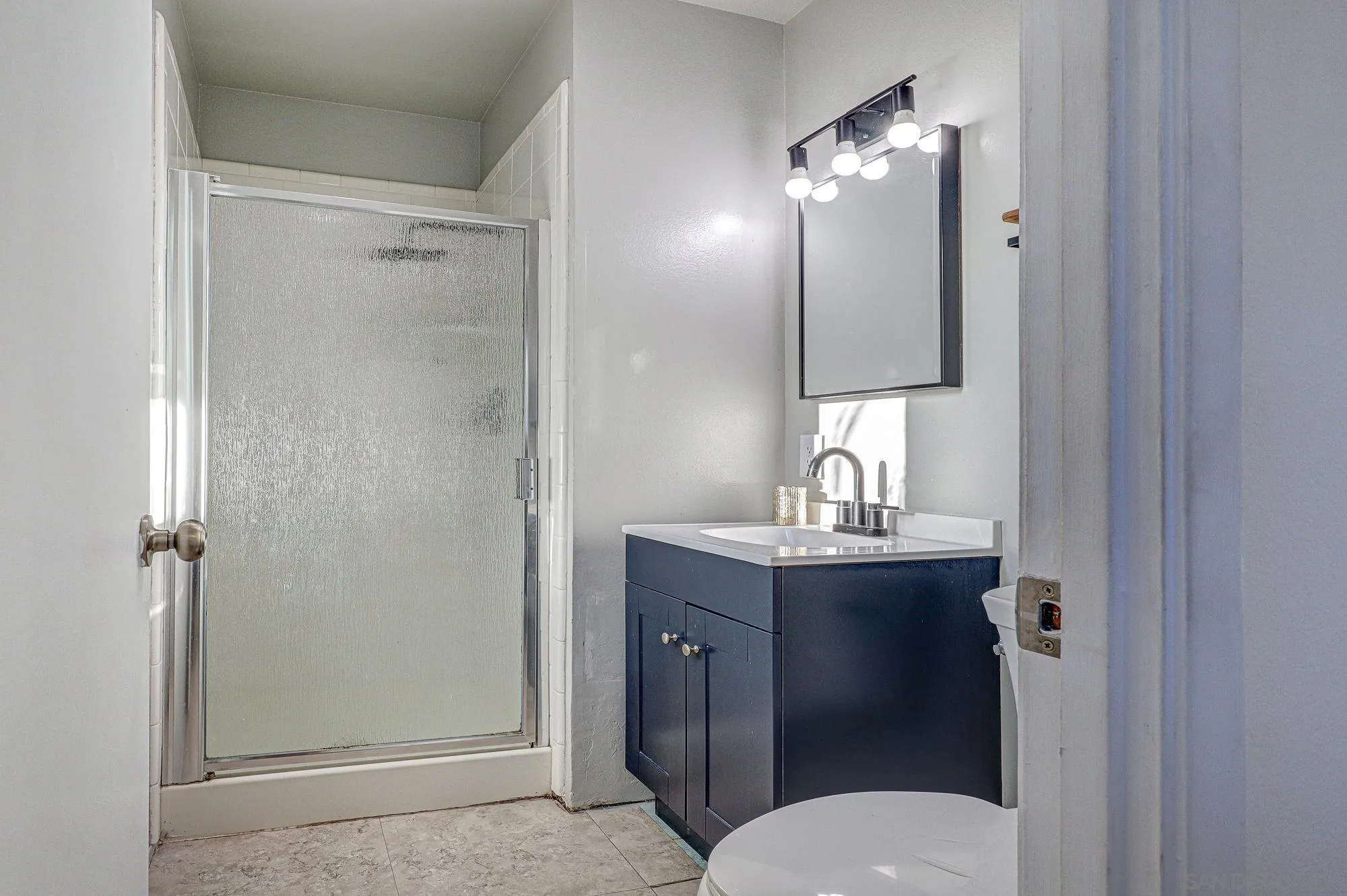 https://cdn.realtyfeed.com/cdn/127/260021537/b7bc1bd0f7917a089444f25712a044ba.webp