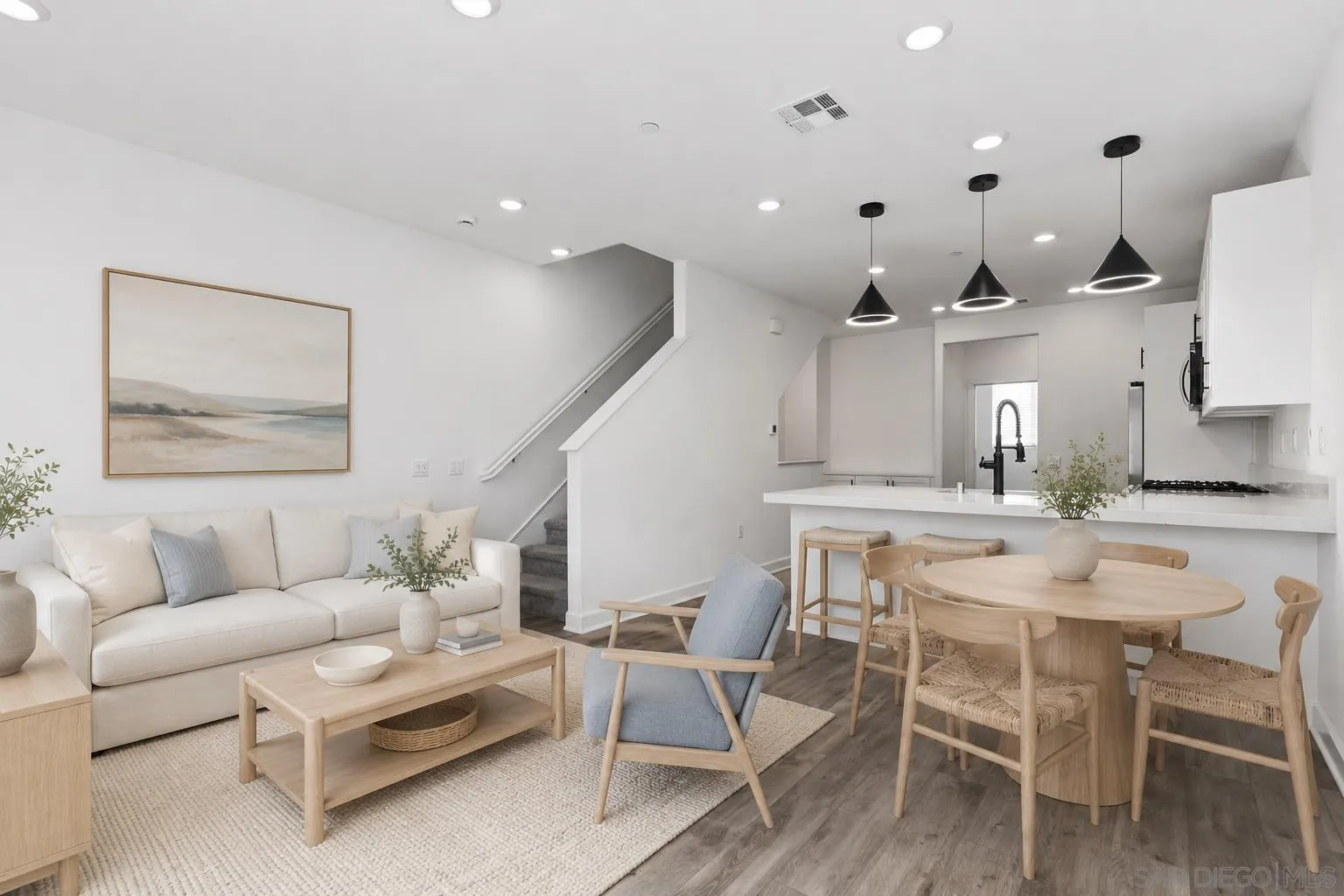 https://cdn.realtyfeed.com/cdn/127/260021540/3c2f5008ed3dbcb461fd6d163fde46b0.webp