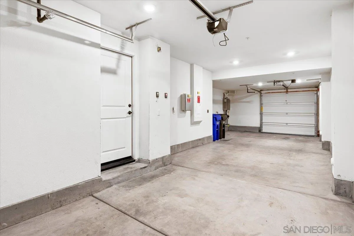 https://cdn.realtyfeed.com/cdn/127/260021540/71011c078c3293621cf4ed8eae5293a3.webp