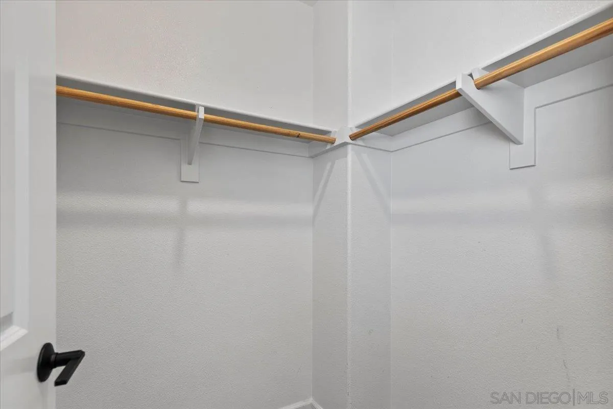 https://cdn.realtyfeed.com/cdn/127/260021540/dfaf230ec18ecbf425667744fb958fa2.webp