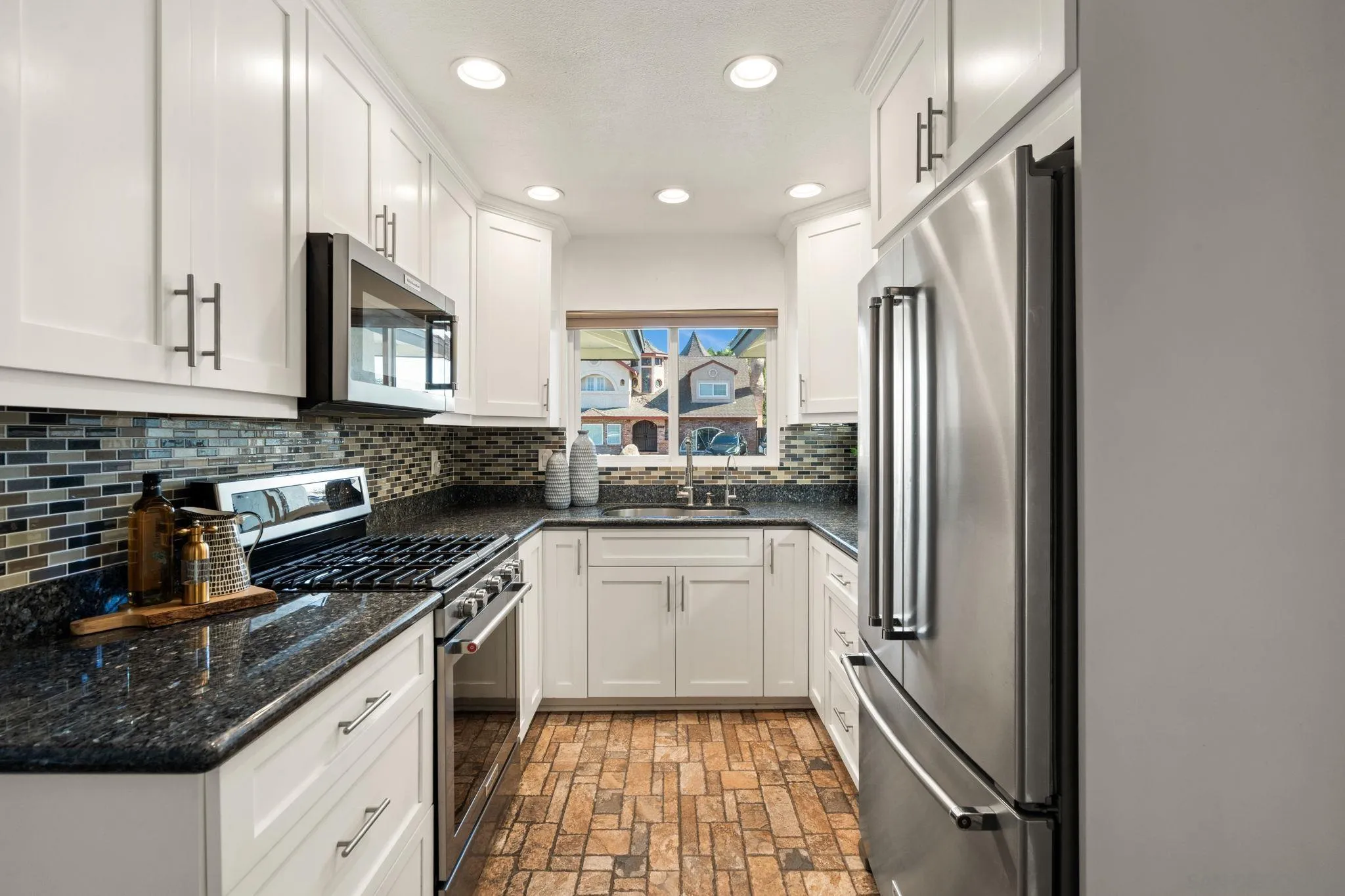 https://cdn.realtyfeed.com/cdn/127/260021548/01ddcd23a0bf1d16aa128b8870f234d7.webp
