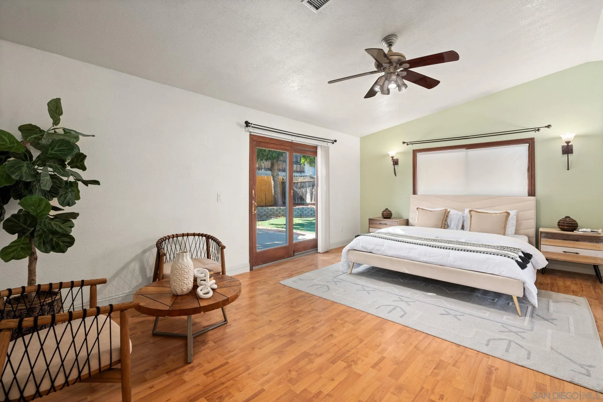 https://cdn.realtyfeed.com/cdn/127/260021548/44c902e2f17dd7113a3fb35462854c4a.webp