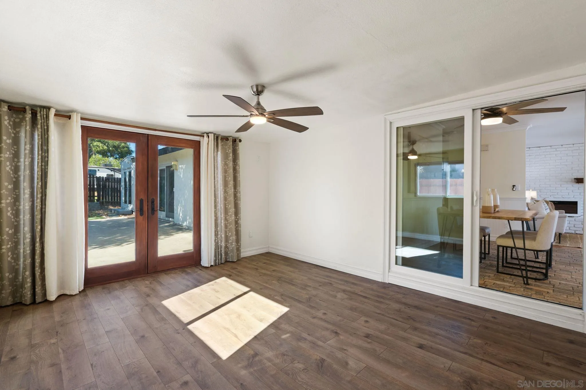 https://cdn.realtyfeed.com/cdn/127/260021548/771eda38d4e7cb9dd1f97a15ea7577ec.webp