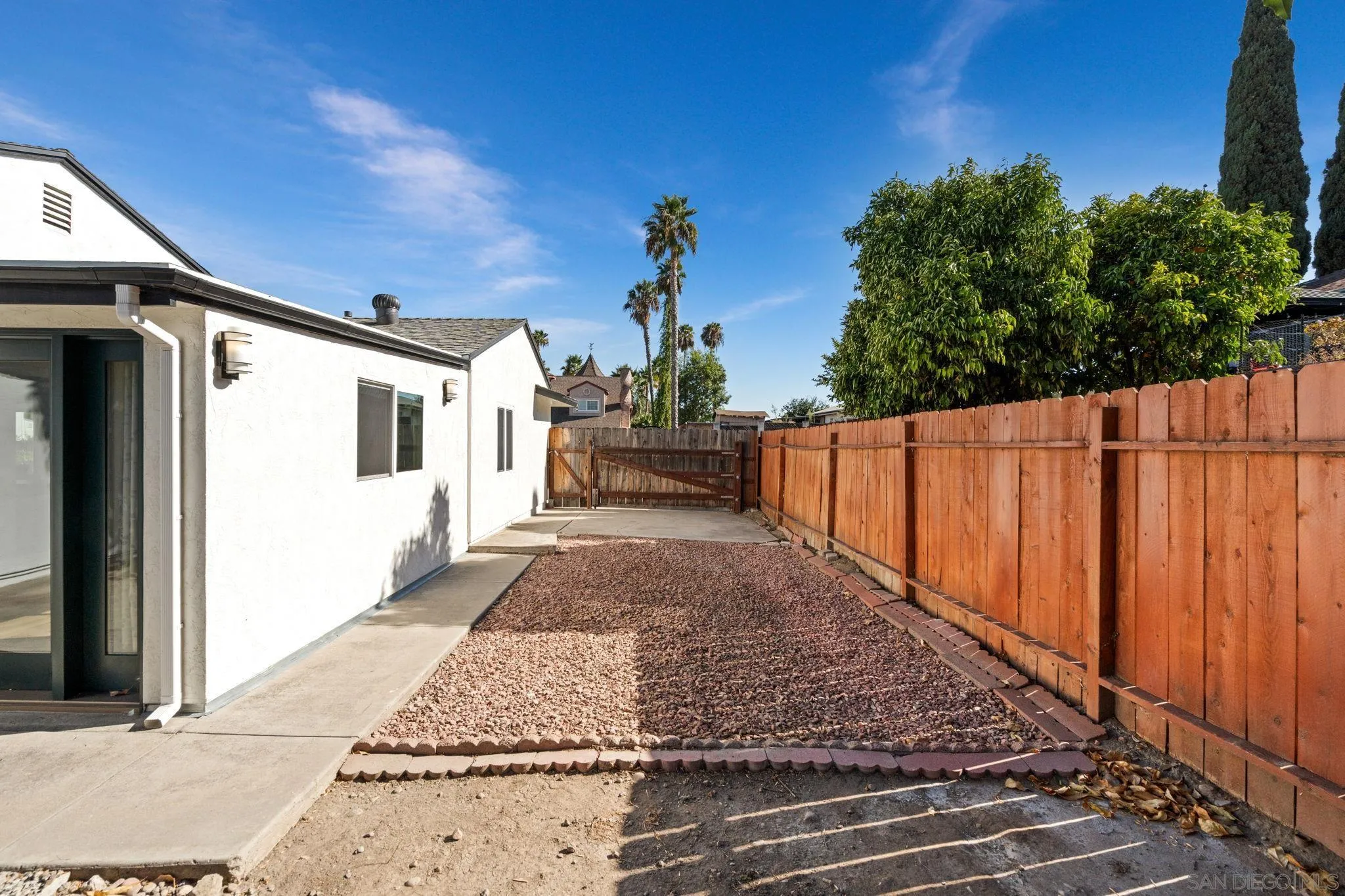 https://cdn.realtyfeed.com/cdn/127/260021548/7a95e334cd1a69bd81eae3dc7e884b7c.webp