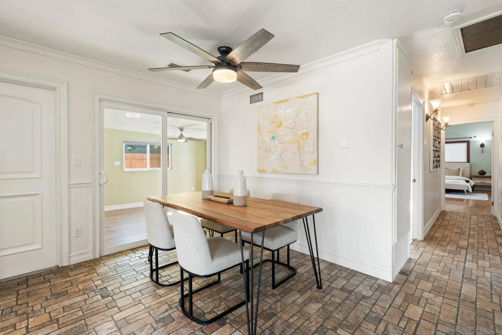 https://cdn.realtyfeed.com/cdn/127/260021548/ec7de1fa42f5f35c59f320c31a2e48c4.webp