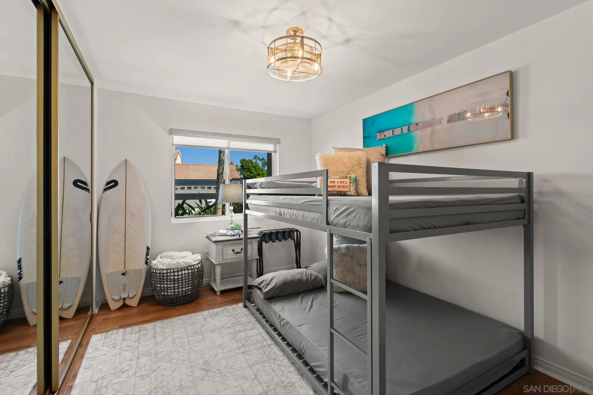 https://cdn.realtyfeed.com/cdn/127/260021549/49eb6cd3f9b3a9af399e6b7bdb85b790.webp