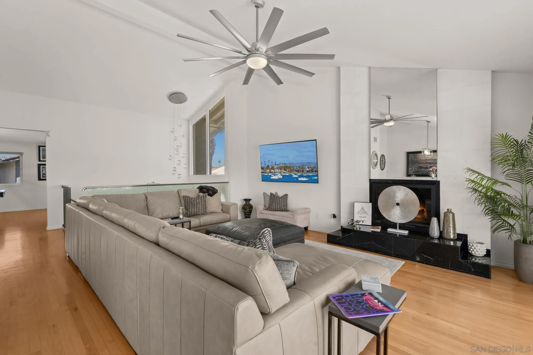 https://cdn.realtyfeed.com/cdn/127/260021549/621bafdb1b955577c773d2dd964ebd1d.webp