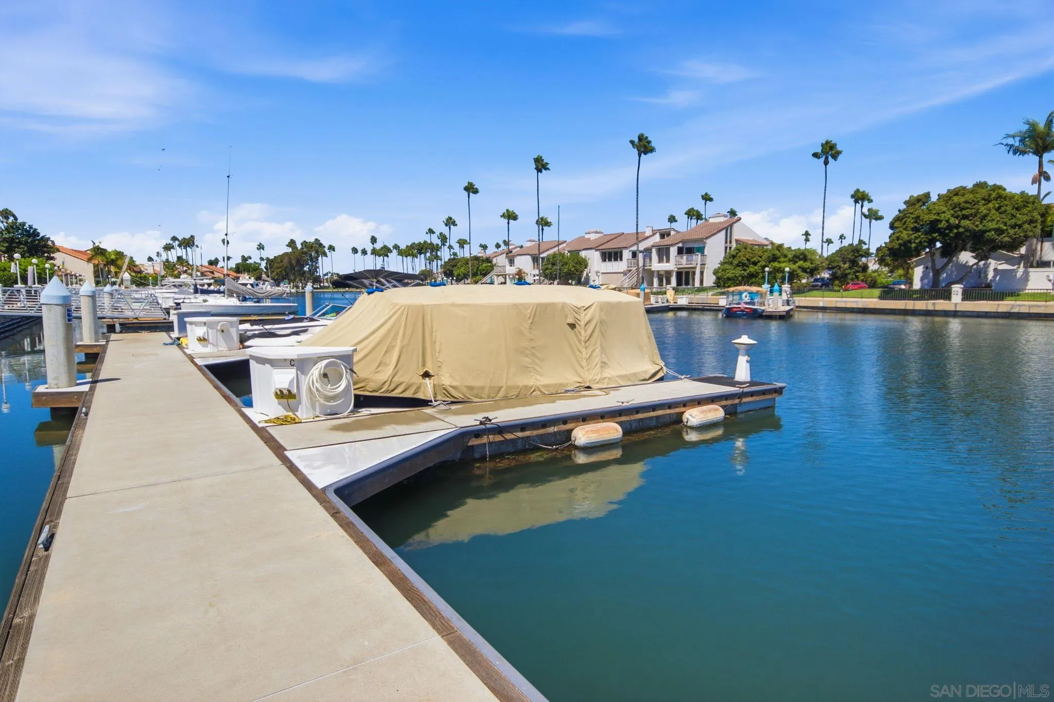 https://cdn.realtyfeed.com/cdn/127/260021549/a2a1f43ff9a054266477fbe298b6027f.webp