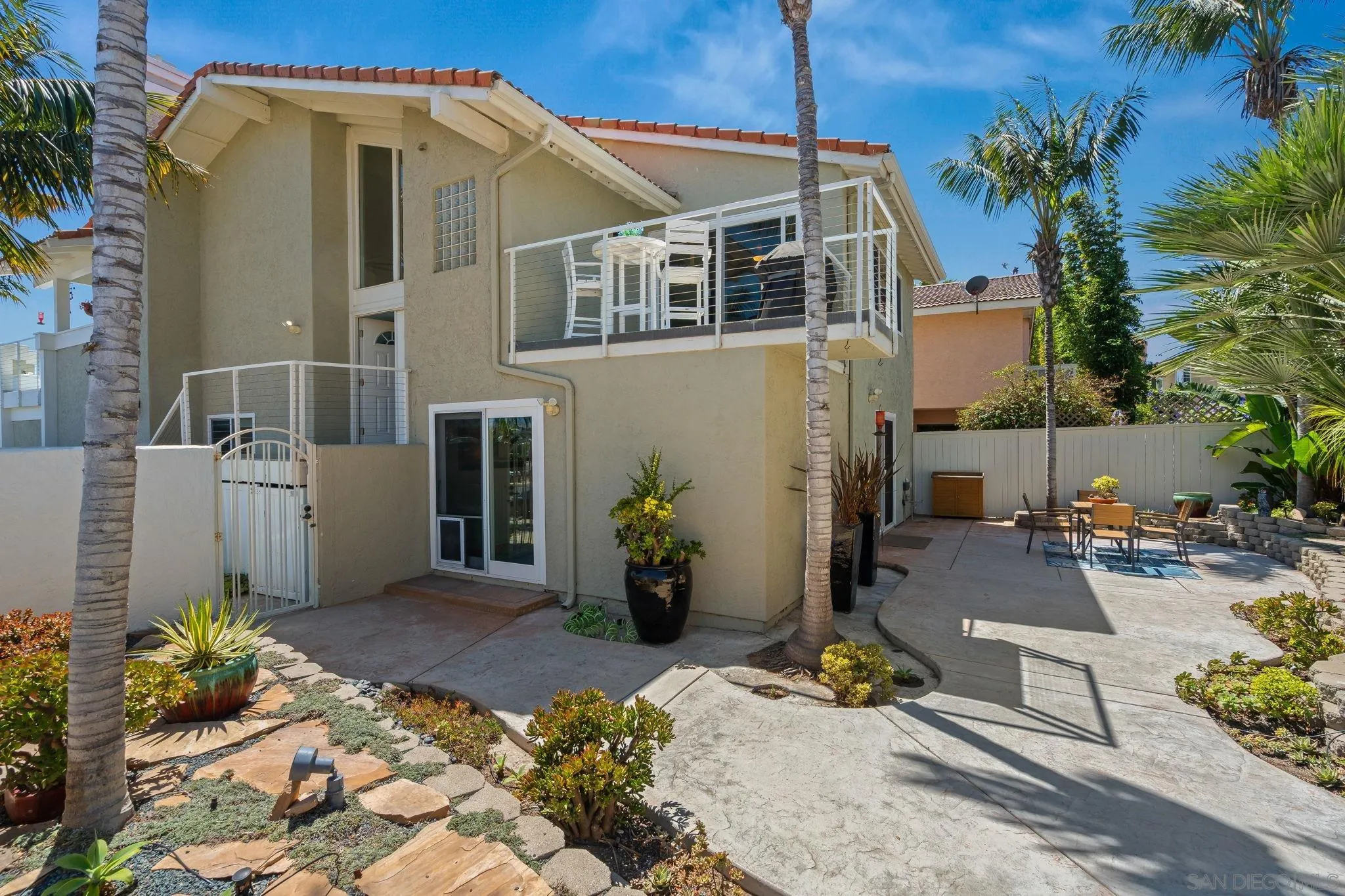https://cdn.realtyfeed.com/cdn/127/260021549/caa308b60ee587a8cb791b3fb8375a4b.webp