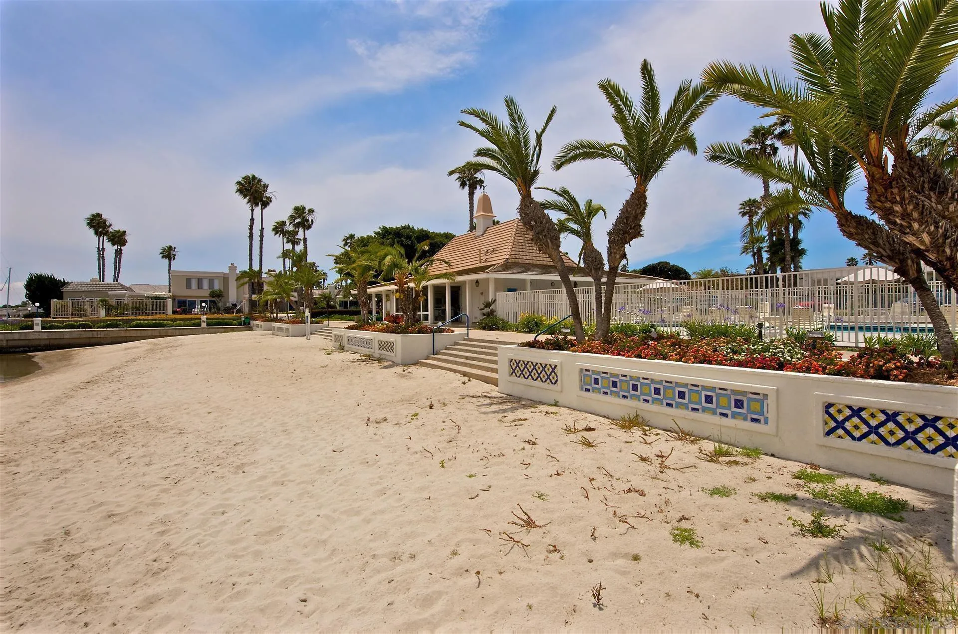 https://cdn.realtyfeed.com/cdn/127/260021549/f41f04da51629a3a2562c153a05fa464.webp