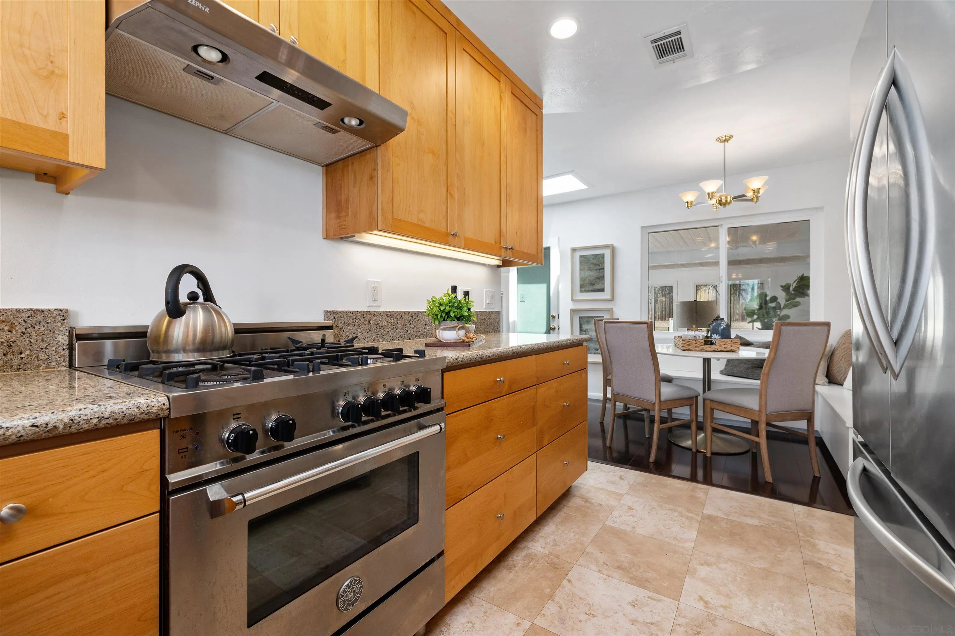 https://cdn.realtyfeed.com/cdn/127/260021553/1b5a3afe1b8ec1d775b005ec2dda3187.webp