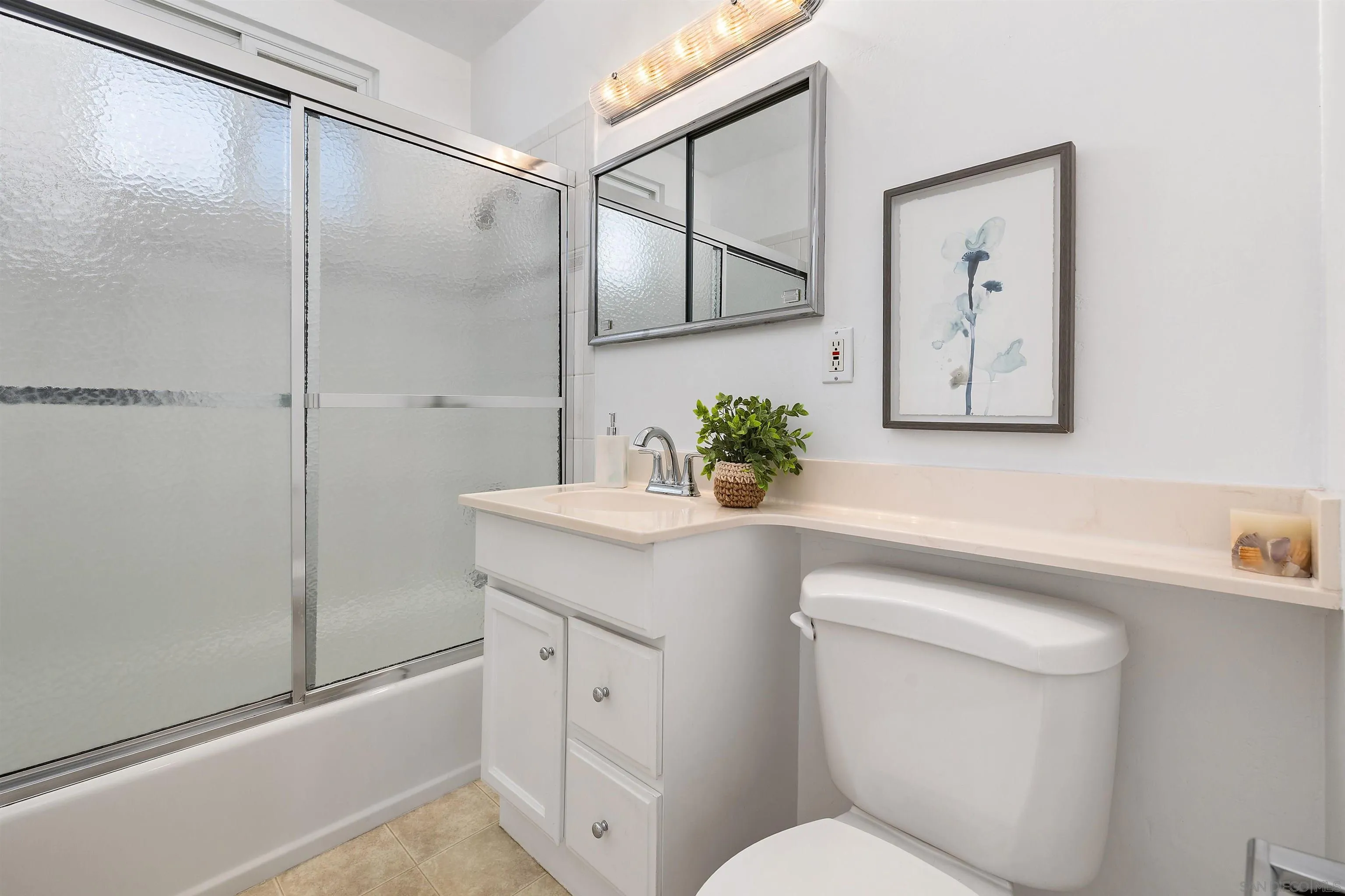 https://cdn.realtyfeed.com/cdn/127/260021553/35da6ba1e14bc1d12102d16dcab470a0.webp