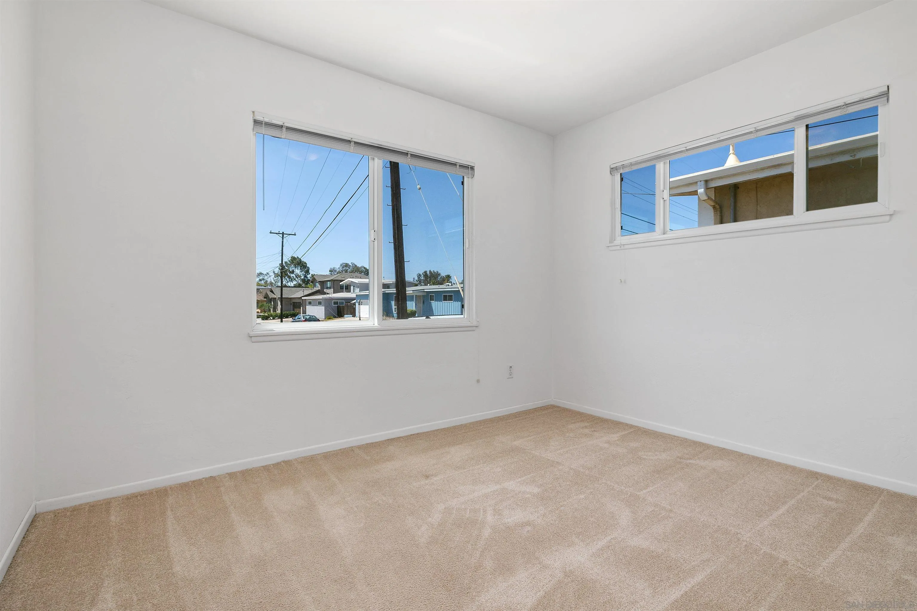 https://cdn.realtyfeed.com/cdn/127/260021553/4d26172823461cad4452c1fc2a5049ac.webp