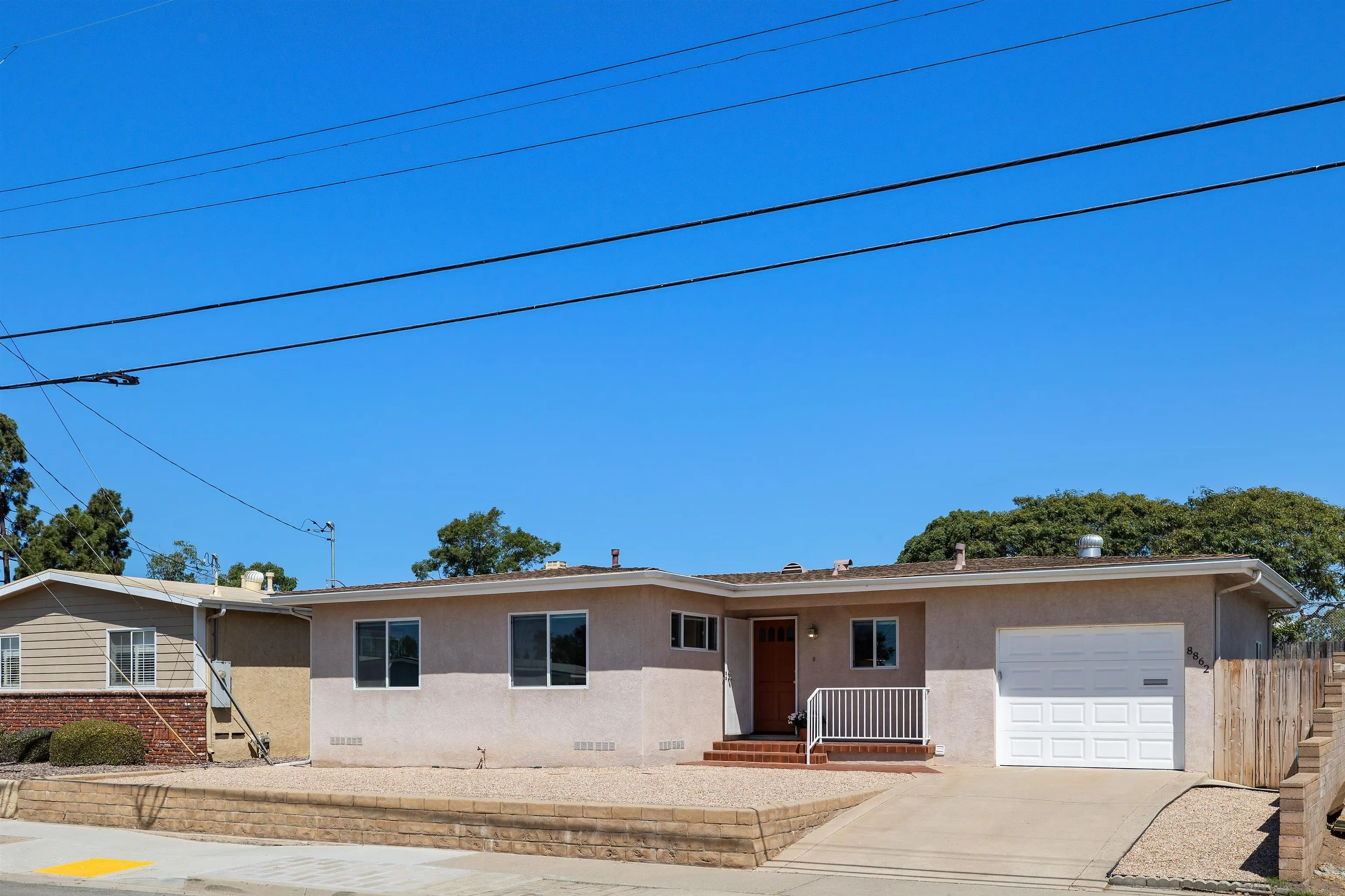 https://cdn.realtyfeed.com/cdn/127/260021553/598c10fbf6d15ac00146046d416ee47e.webp