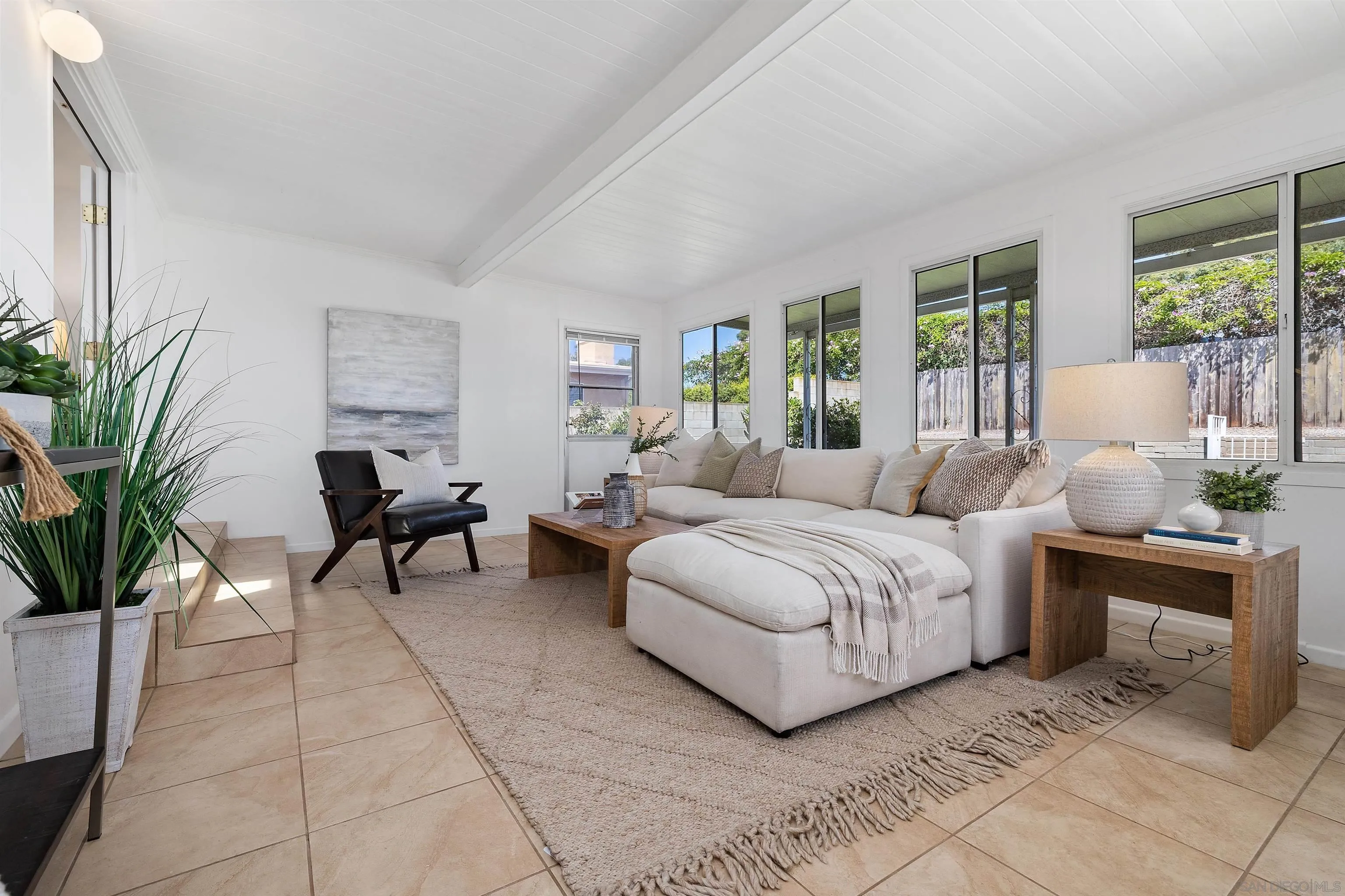 https://cdn.realtyfeed.com/cdn/127/260021553/96a121b78000f066e0b3fdc039370e66.webp