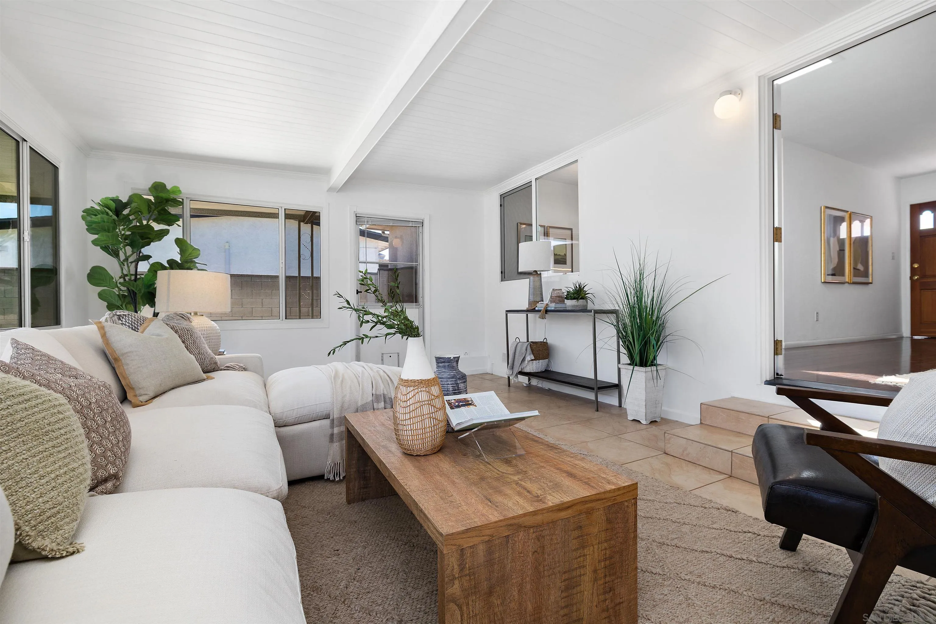 https://cdn.realtyfeed.com/cdn/127/260021553/df618b5f0525e8f3bb1313b6891c5dd3.webp