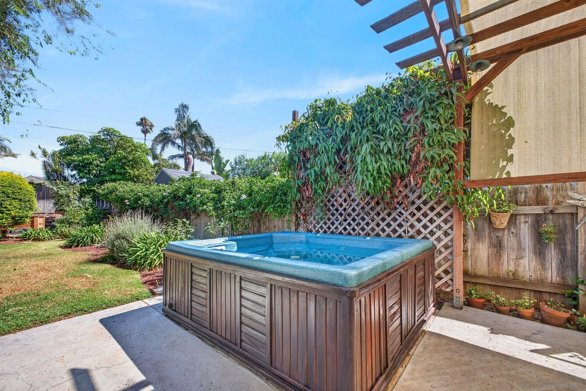 https://cdn.realtyfeed.com/cdn/127/260021572/8265b24d130352825085f4bda42085e0.webp