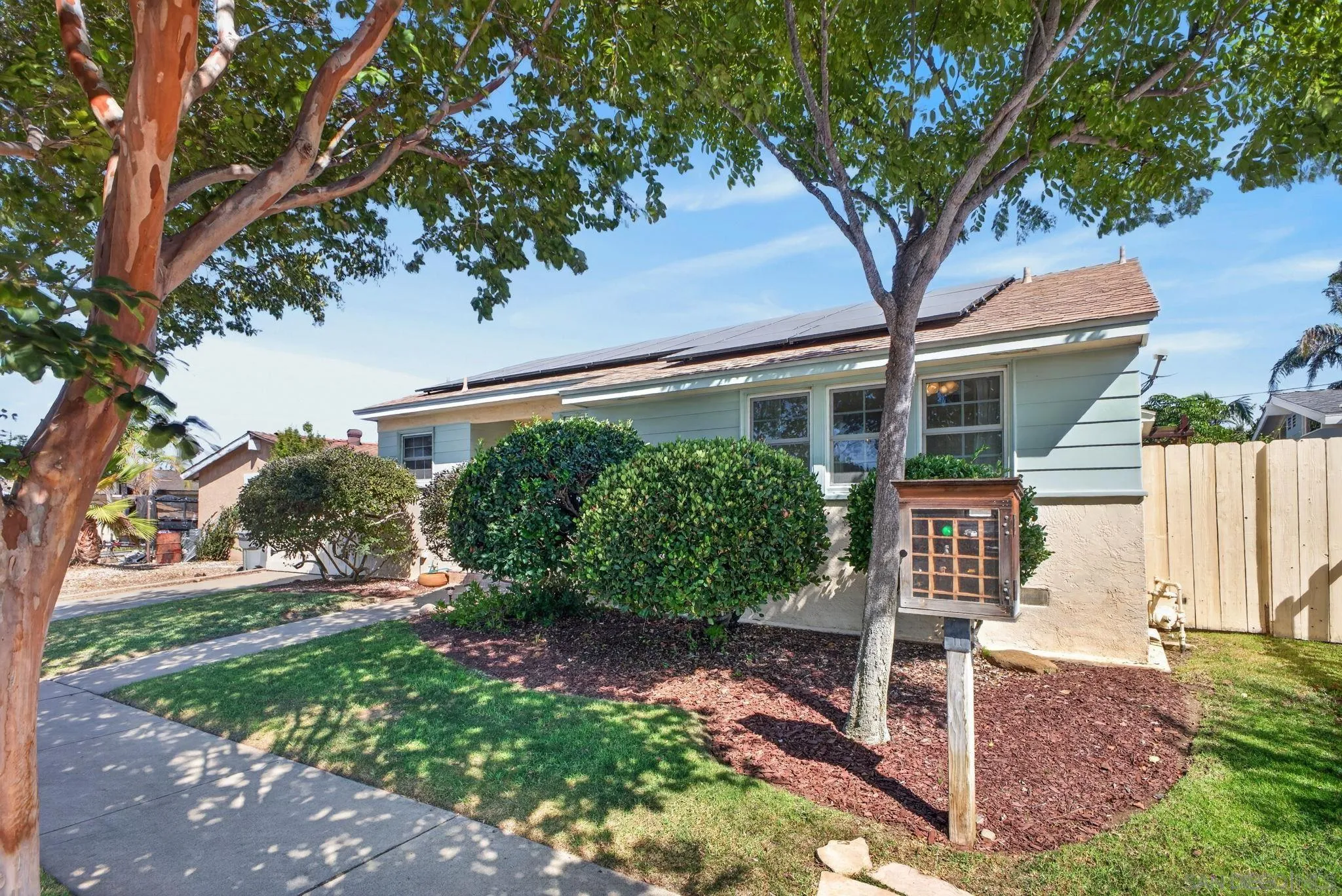 https://cdn.realtyfeed.com/cdn/127/260021572/92c15f529faa2366fc134d4c98d59fe1.webp