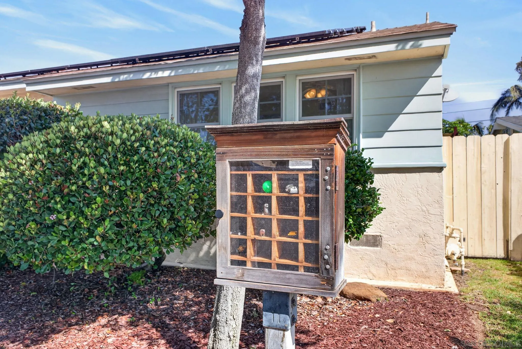 https://cdn.realtyfeed.com/cdn/127/260021572/c51de78b9b356163394315286d0384a1.webp