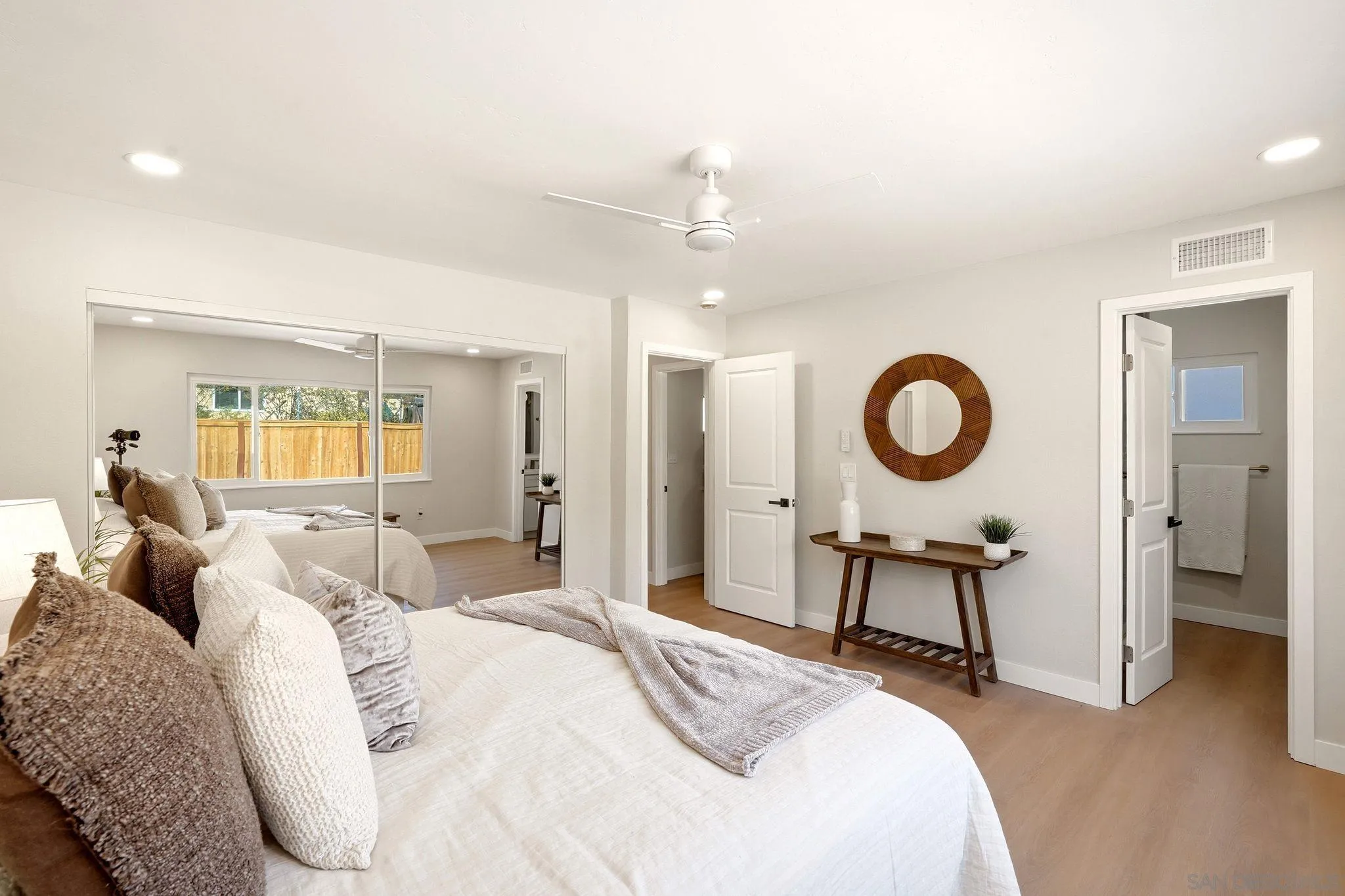 https://cdn.realtyfeed.com/cdn/127/260021575/32293fd9dfe370ea7e2aa8caf90586d0.webp