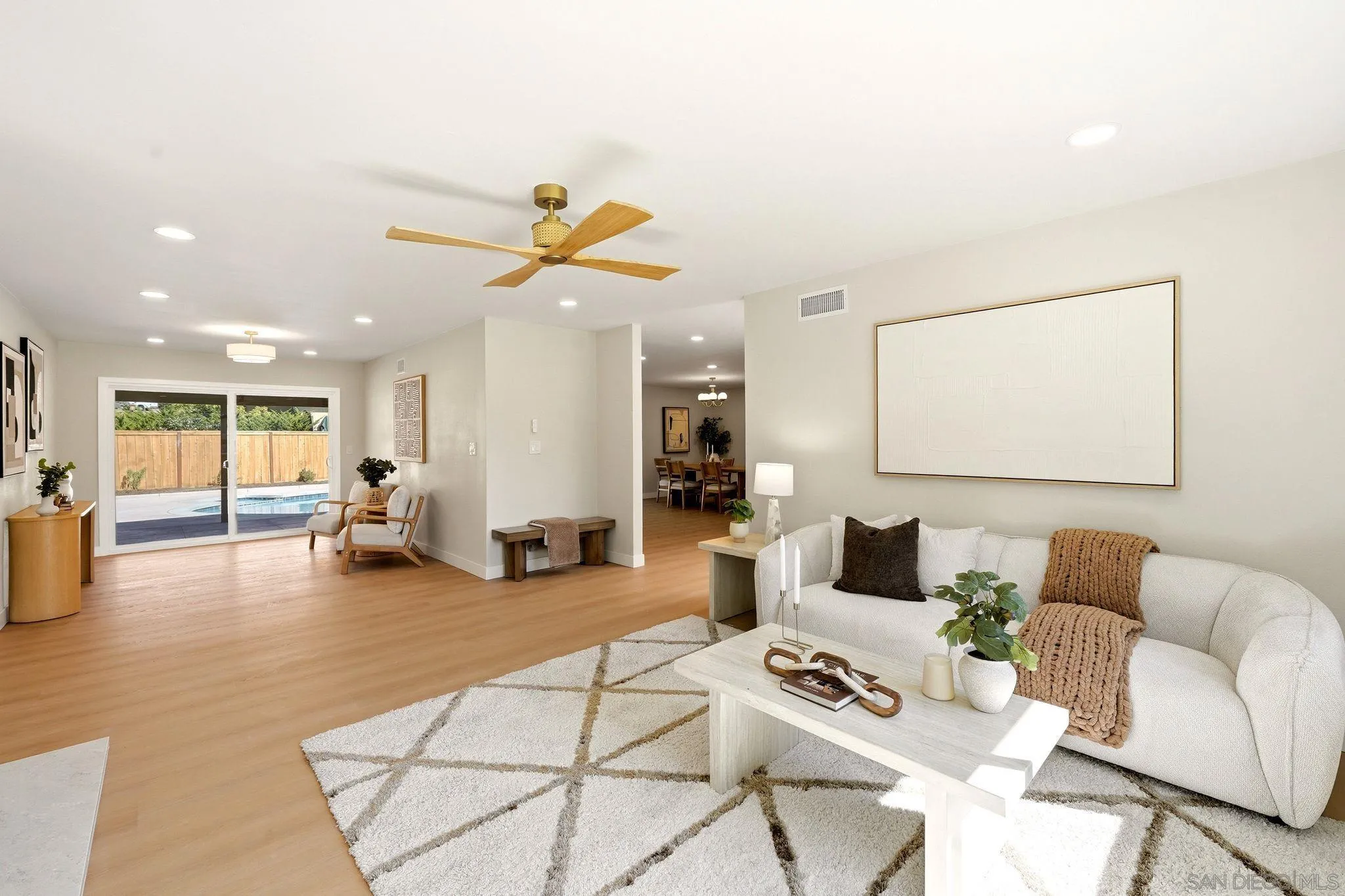 https://cdn.realtyfeed.com/cdn/127/260021575/3c8b32169a3285633c4fa3587808656e.webp