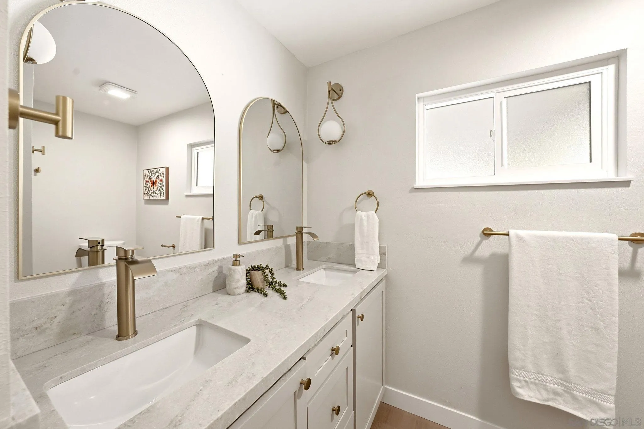 https://cdn.realtyfeed.com/cdn/127/260021575/7a9cf905bc8830f67e46662a53e51f8e.webp