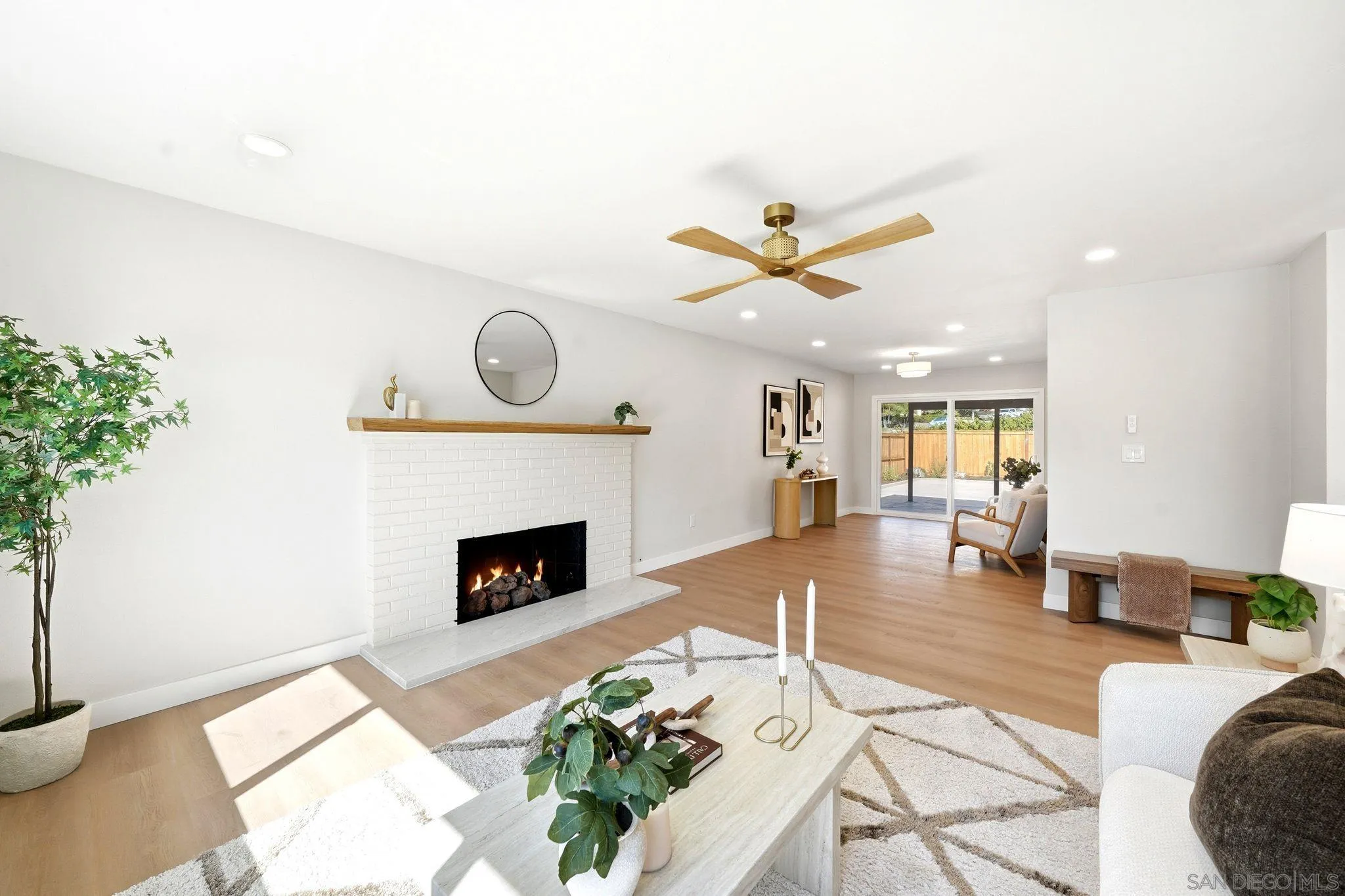 https://cdn.realtyfeed.com/cdn/127/260021575/e6989e2f10f2c61c5933926750e05dc5.webp