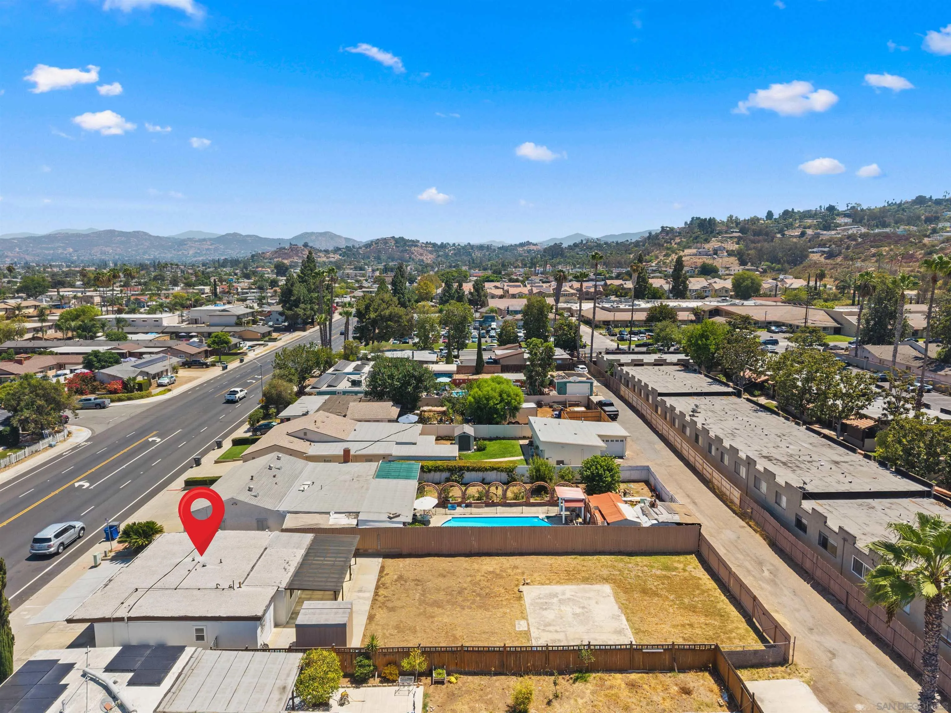 https://cdn.realtyfeed.com/cdn/127/260021578/6831545cfb97b5b322c459ce45dd0969.webp