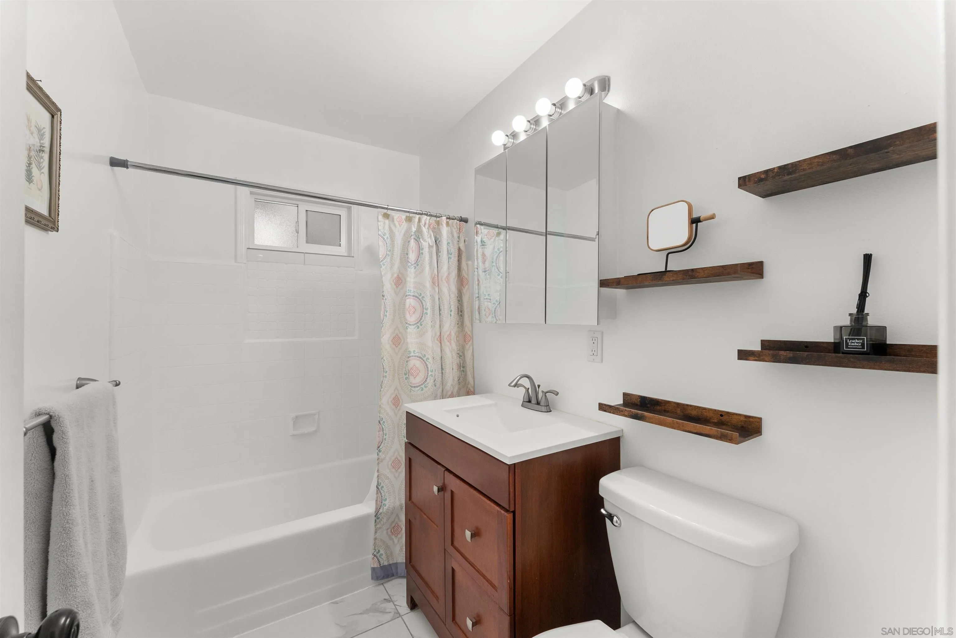 https://cdn.realtyfeed.com/cdn/127/260021578/7af4f0ff01016ec1b84cd16198ee759e.webp