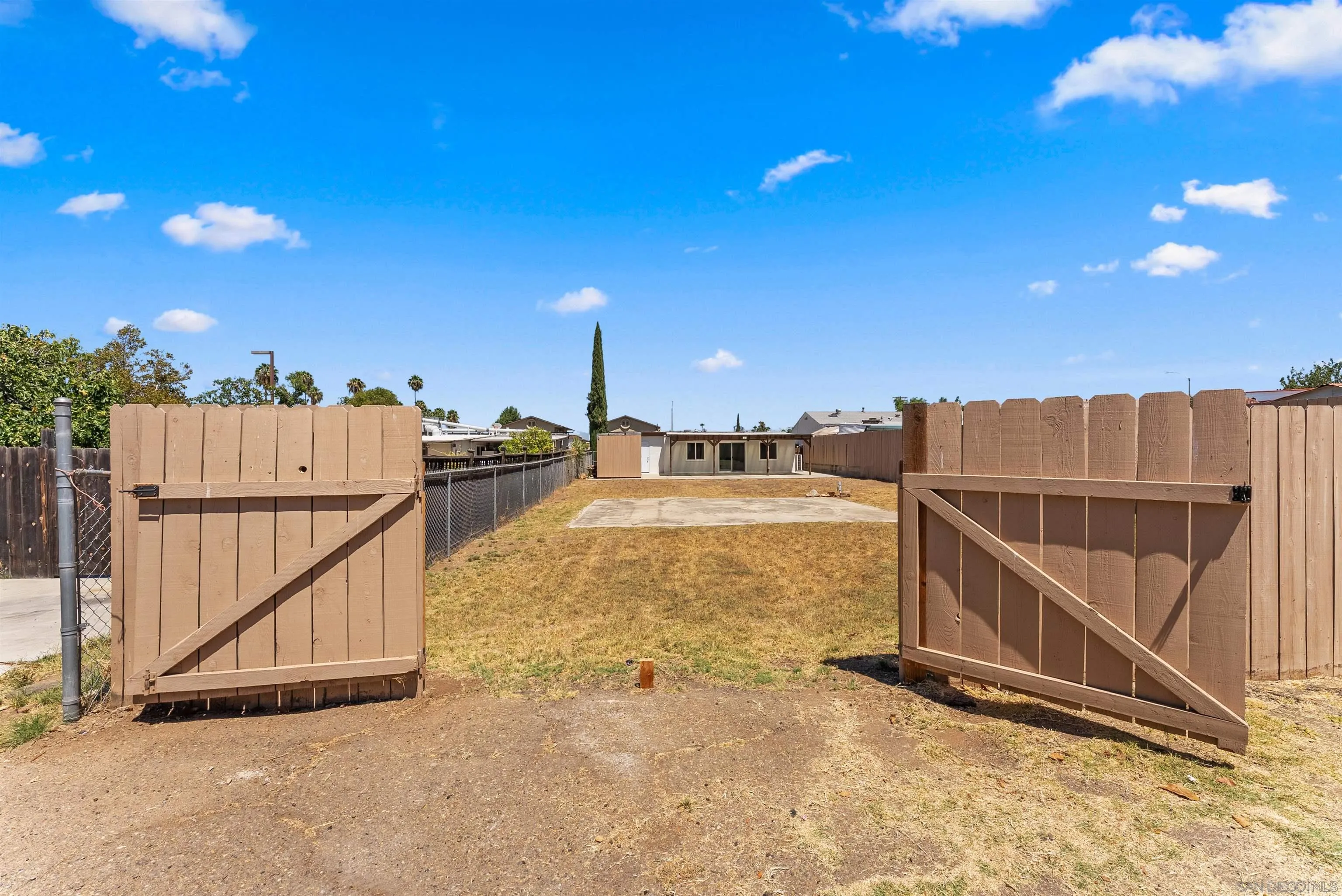 https://cdn.realtyfeed.com/cdn/127/260021578/91af67773f69e820cd5971ec5d88cbe7.webp