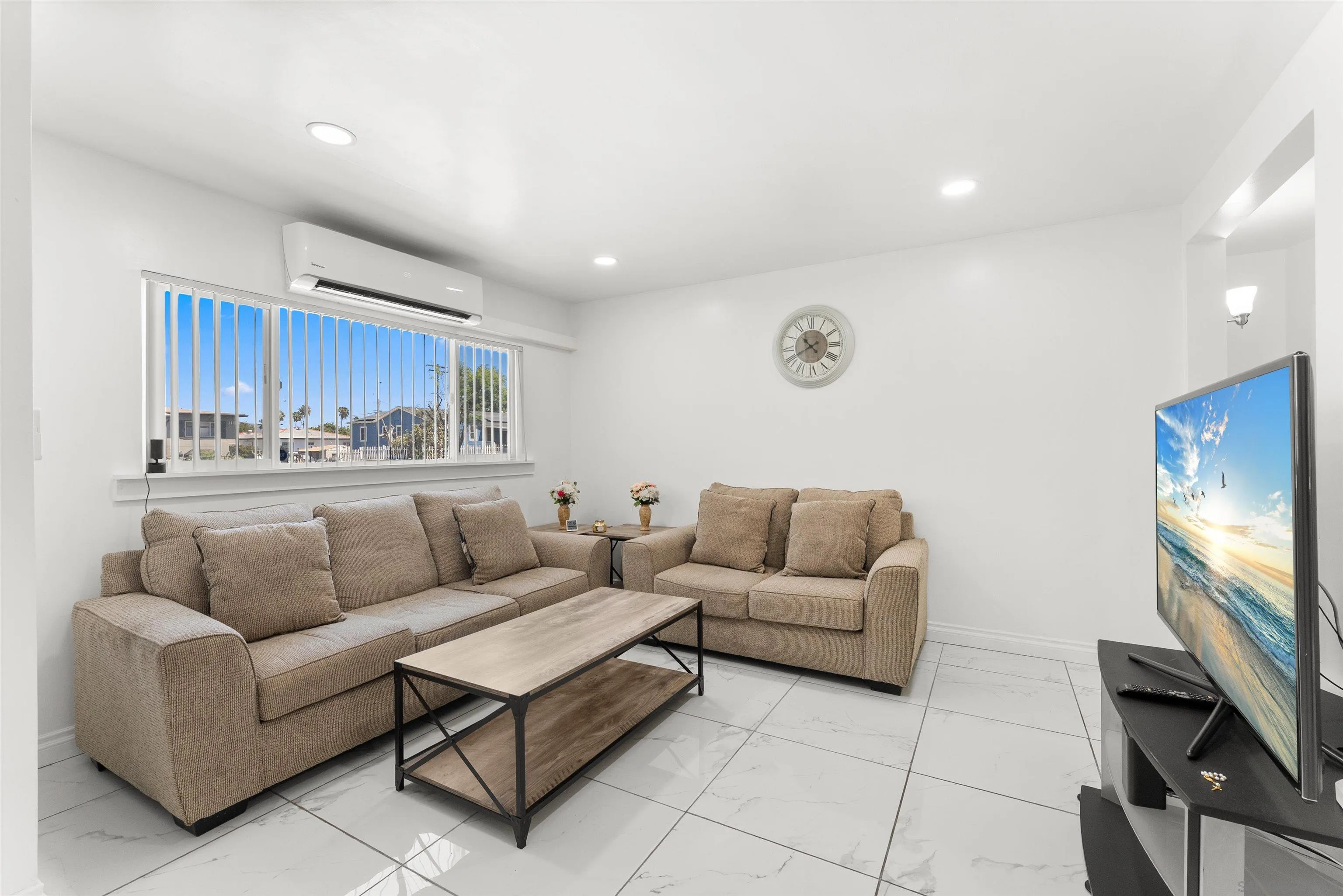 https://cdn.realtyfeed.com/cdn/127/260021578/d2152b7052b75c0556c2bd7305e760f3.webp