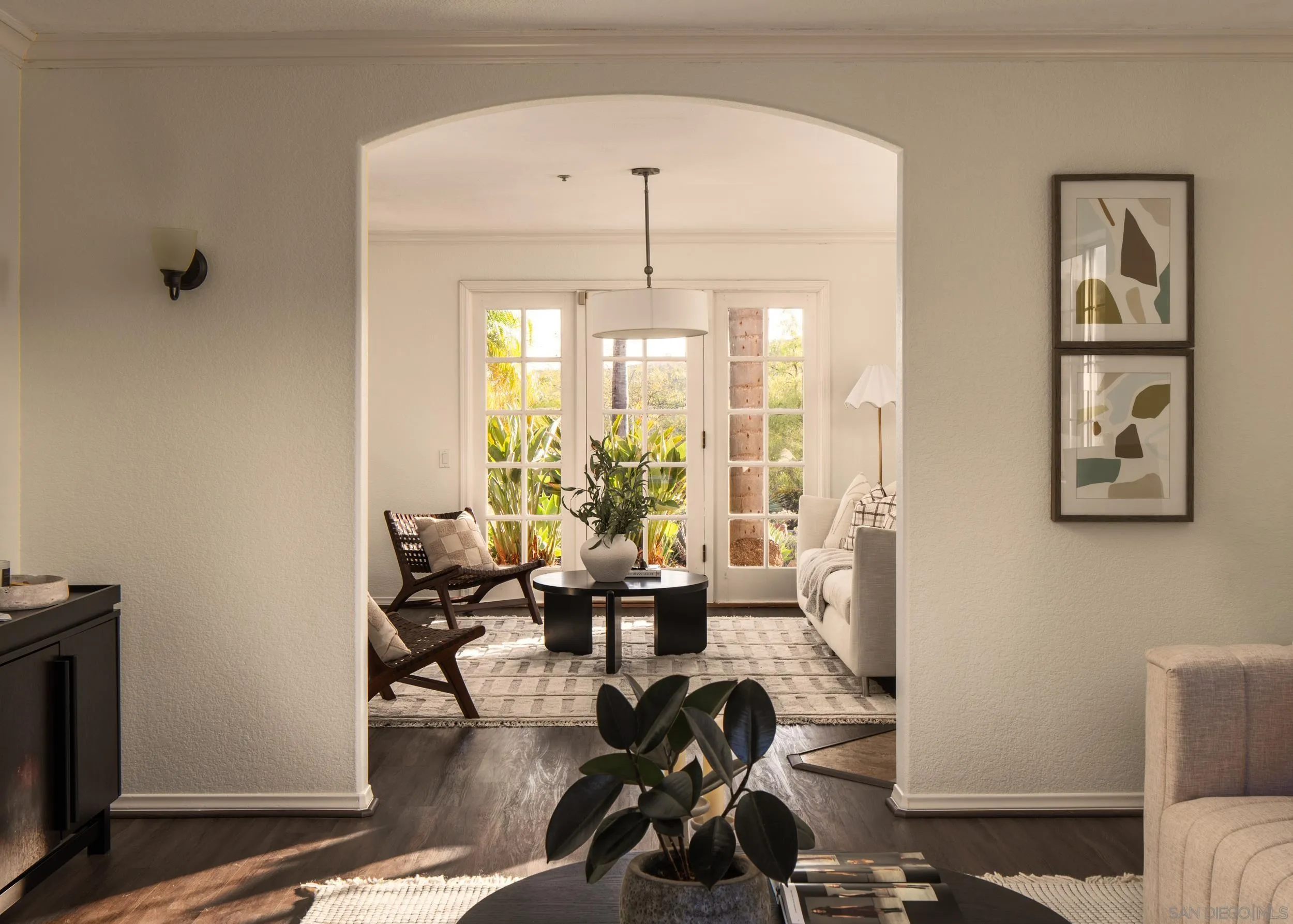 https://cdn.realtyfeed.com/cdn/127/260021579/d9b7ec598028282f9df13b864ac27835.webp