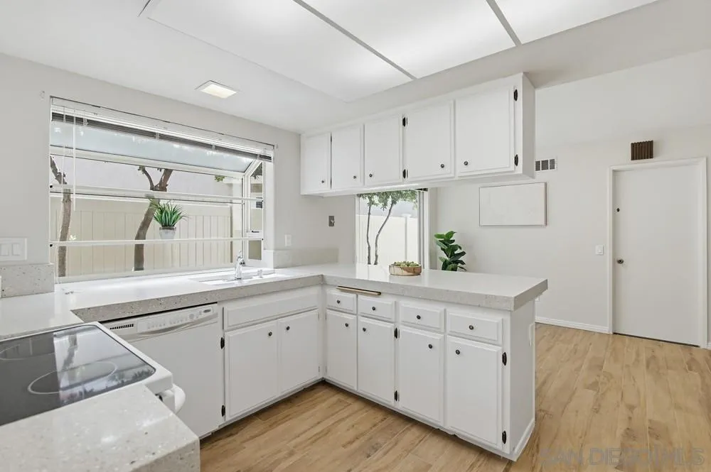 https://cdn.realtyfeed.com/cdn/127/260021580/93fd4294f9962a5d87282ec3a79fcfa4.webp