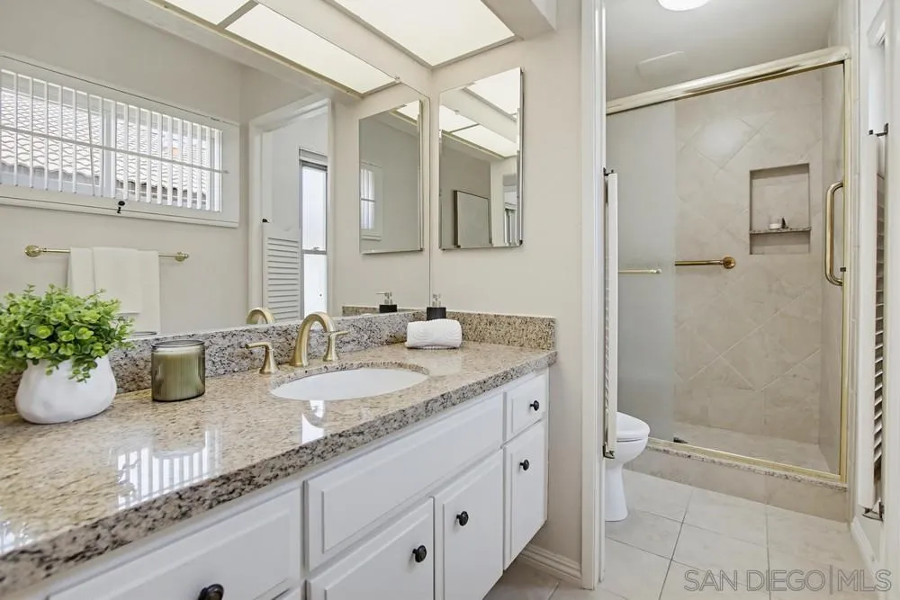 https://cdn.realtyfeed.com/cdn/127/260021580/ccef7e6ad831661cc7d5e3bea75c71ff.webp