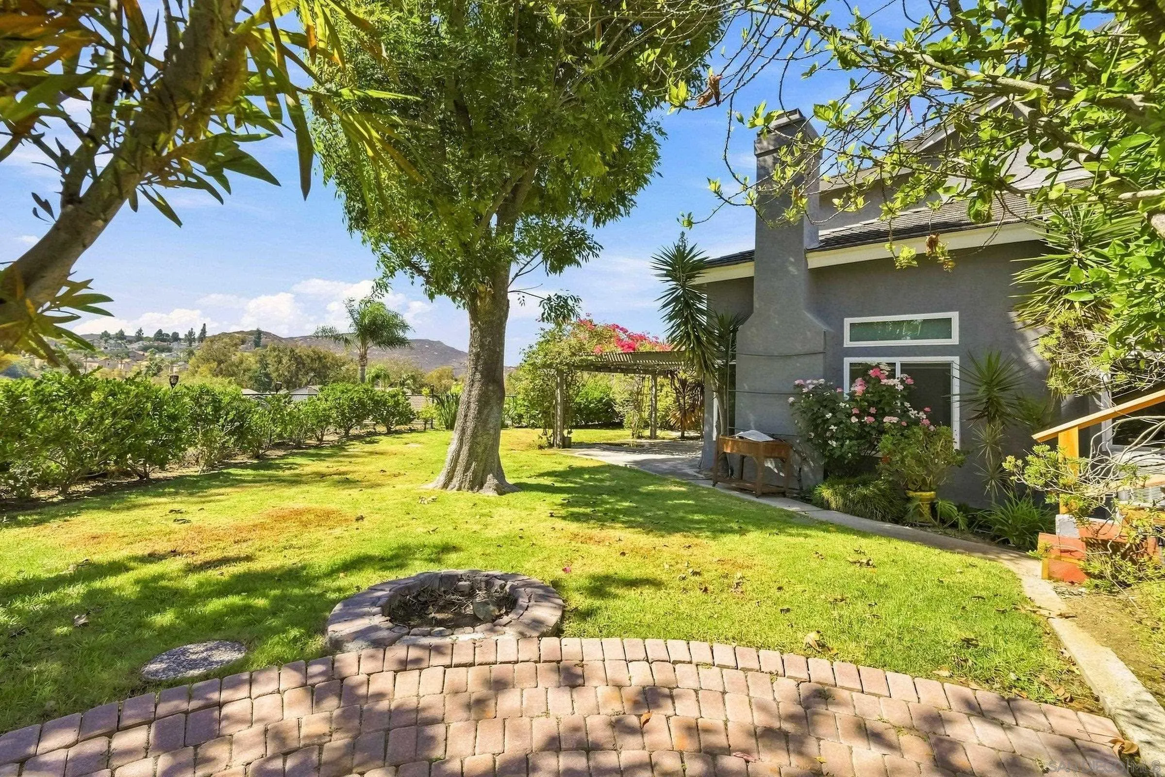 https://cdn.realtyfeed.com/cdn/127/260021582/118f4e649d98b6858f067ec505db705d.webp